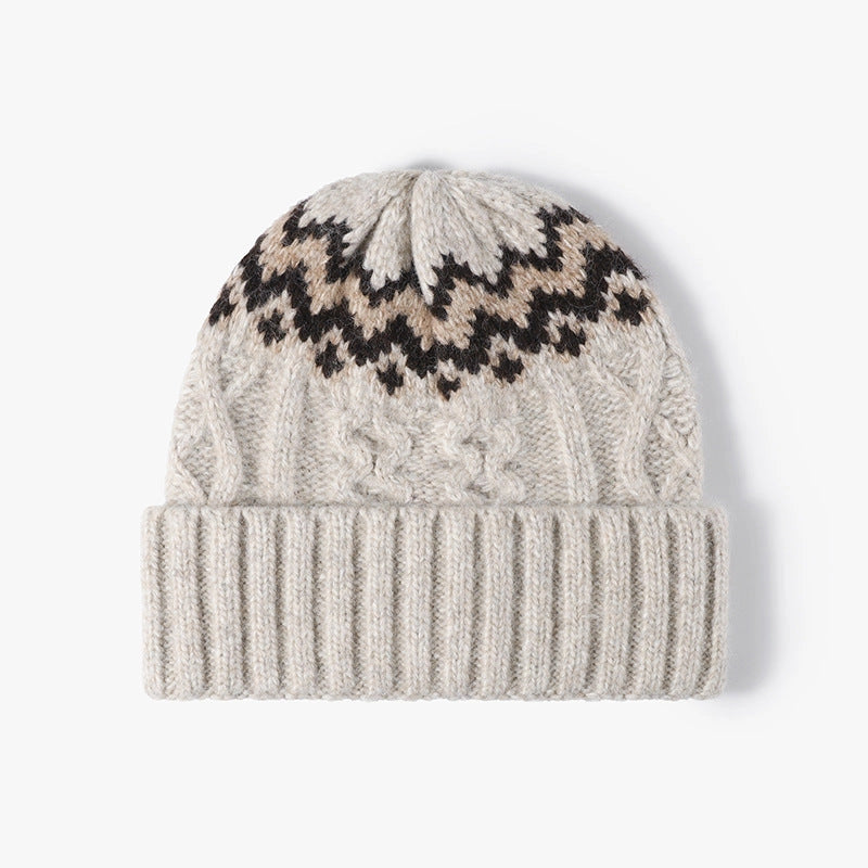 CONTRAST COLOR TWIST KNIT BEANIE