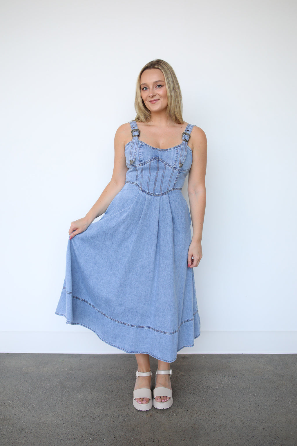 BUCKLE STRAP DENIM DRESS