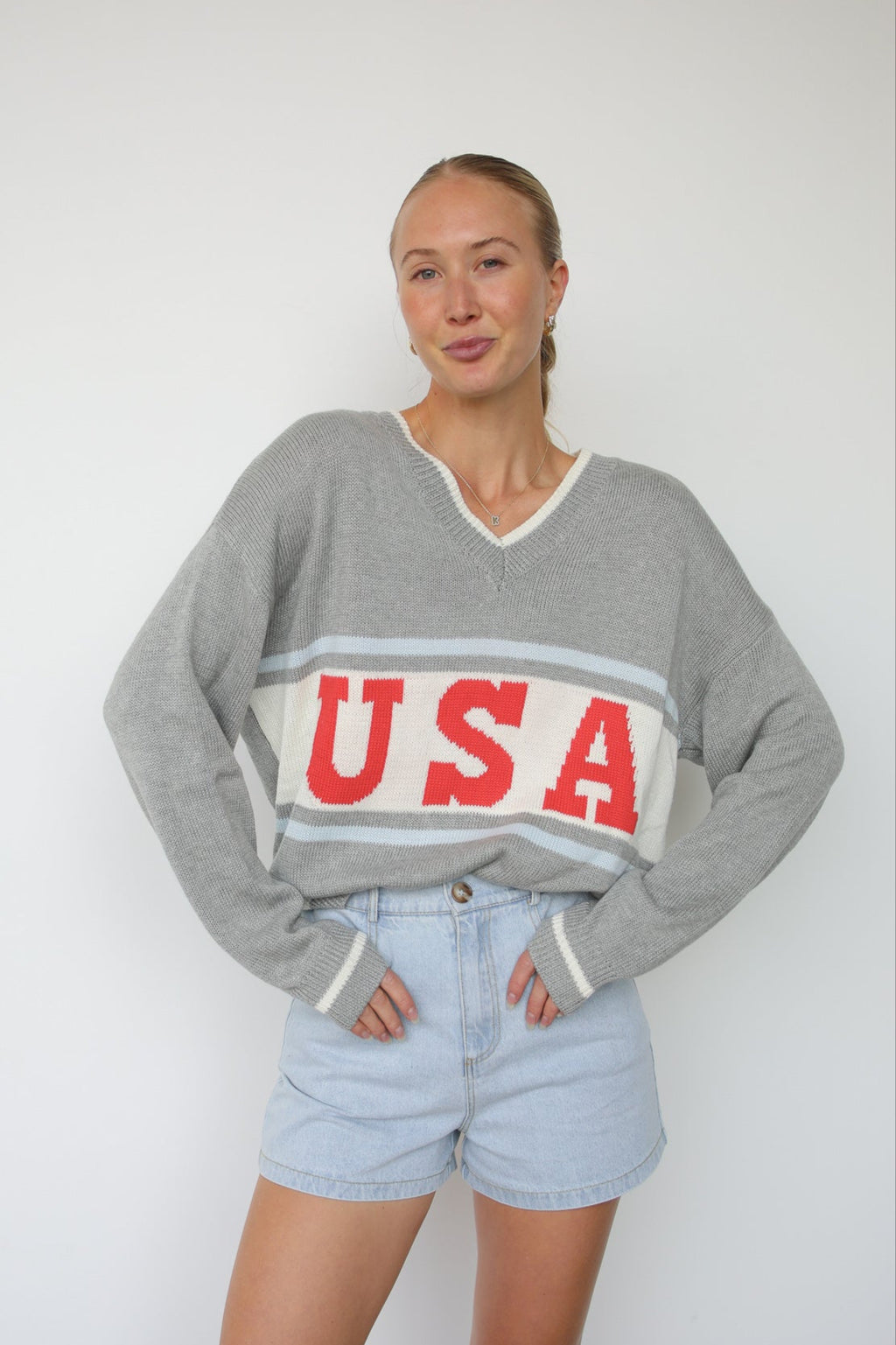 "USA" GRAPHIC SWEATER