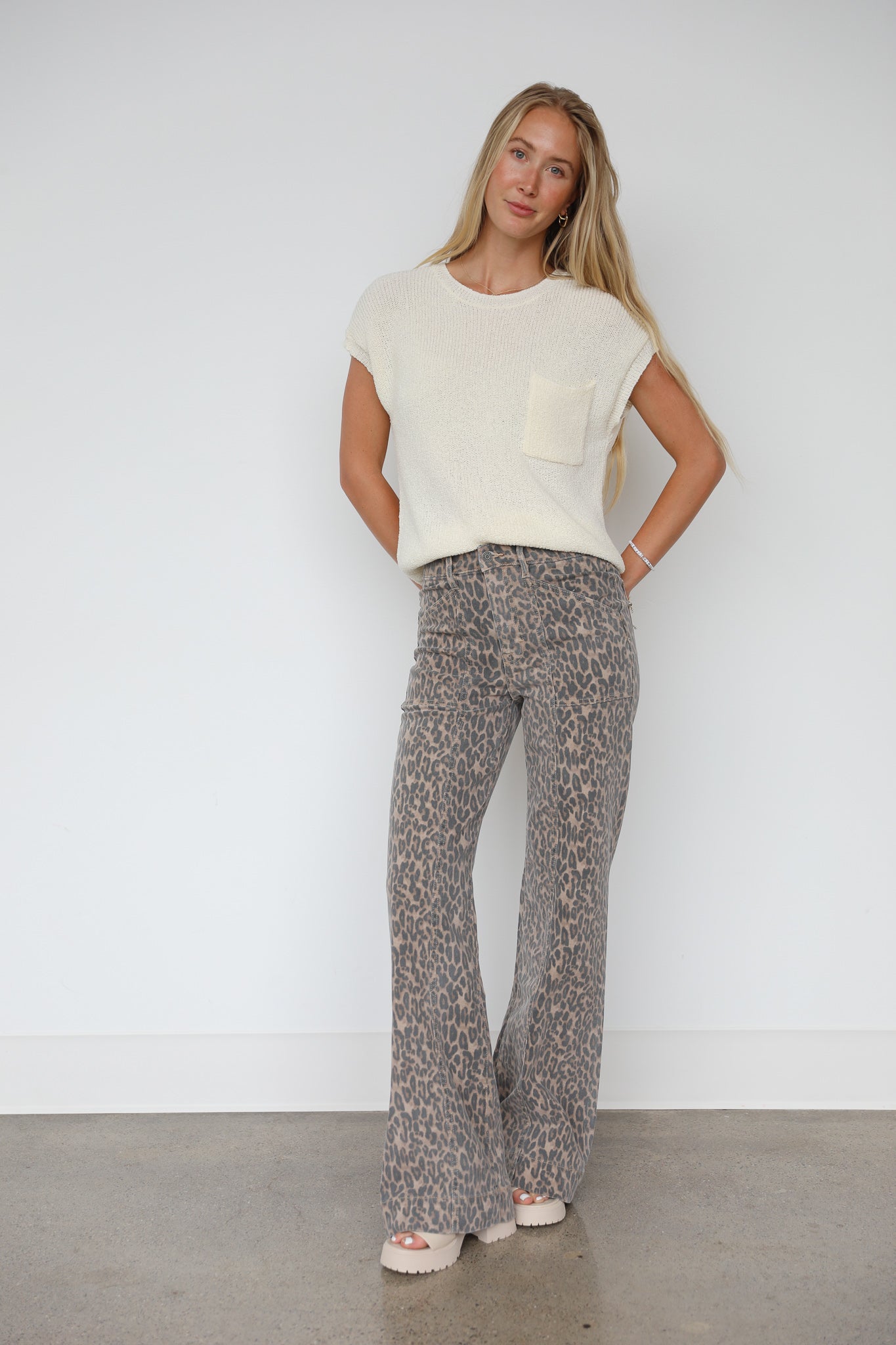 CHEETAH PRINT WIDE LEG JEANS