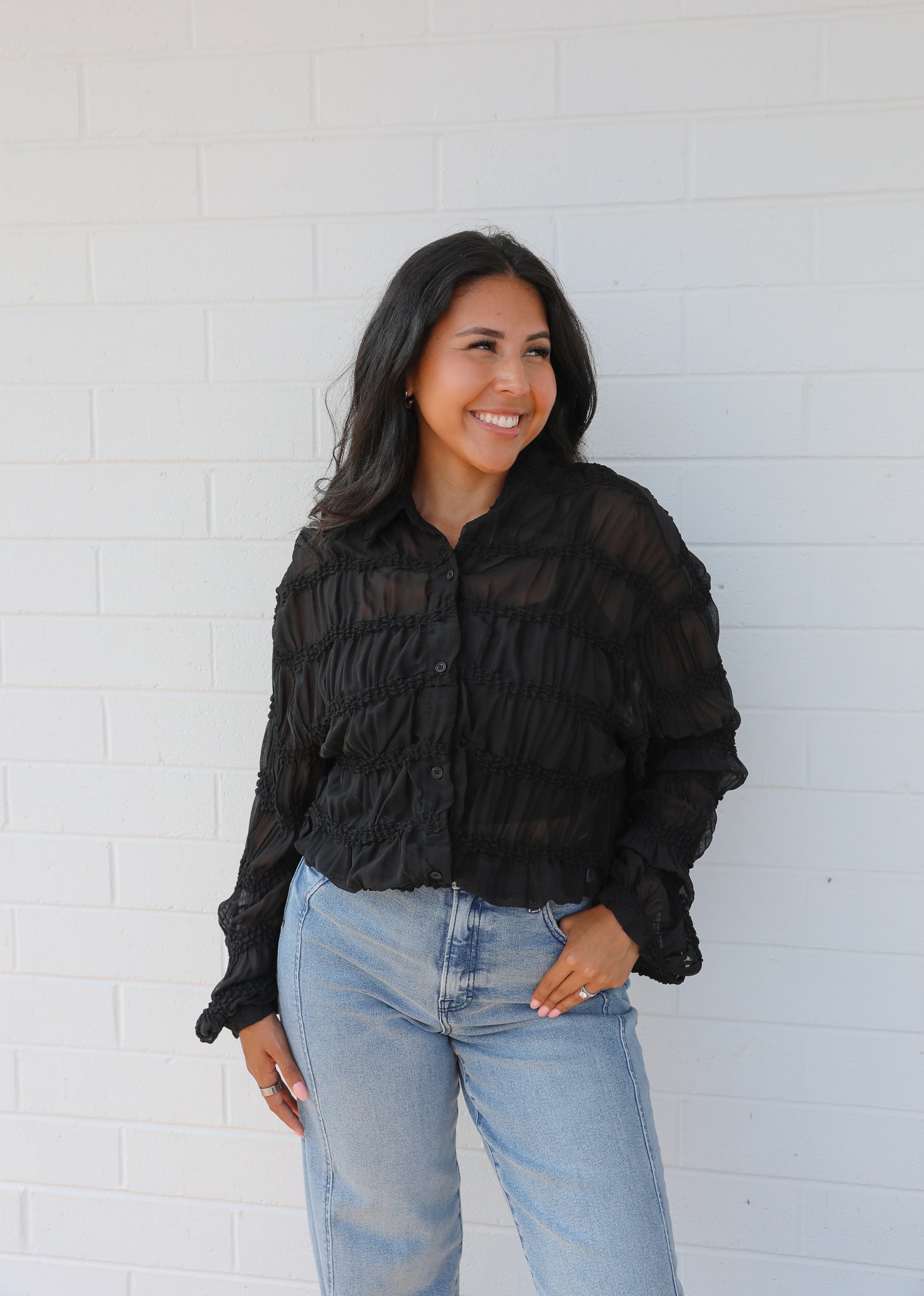 CHEVRON RUCHED BLACK BLOUSE