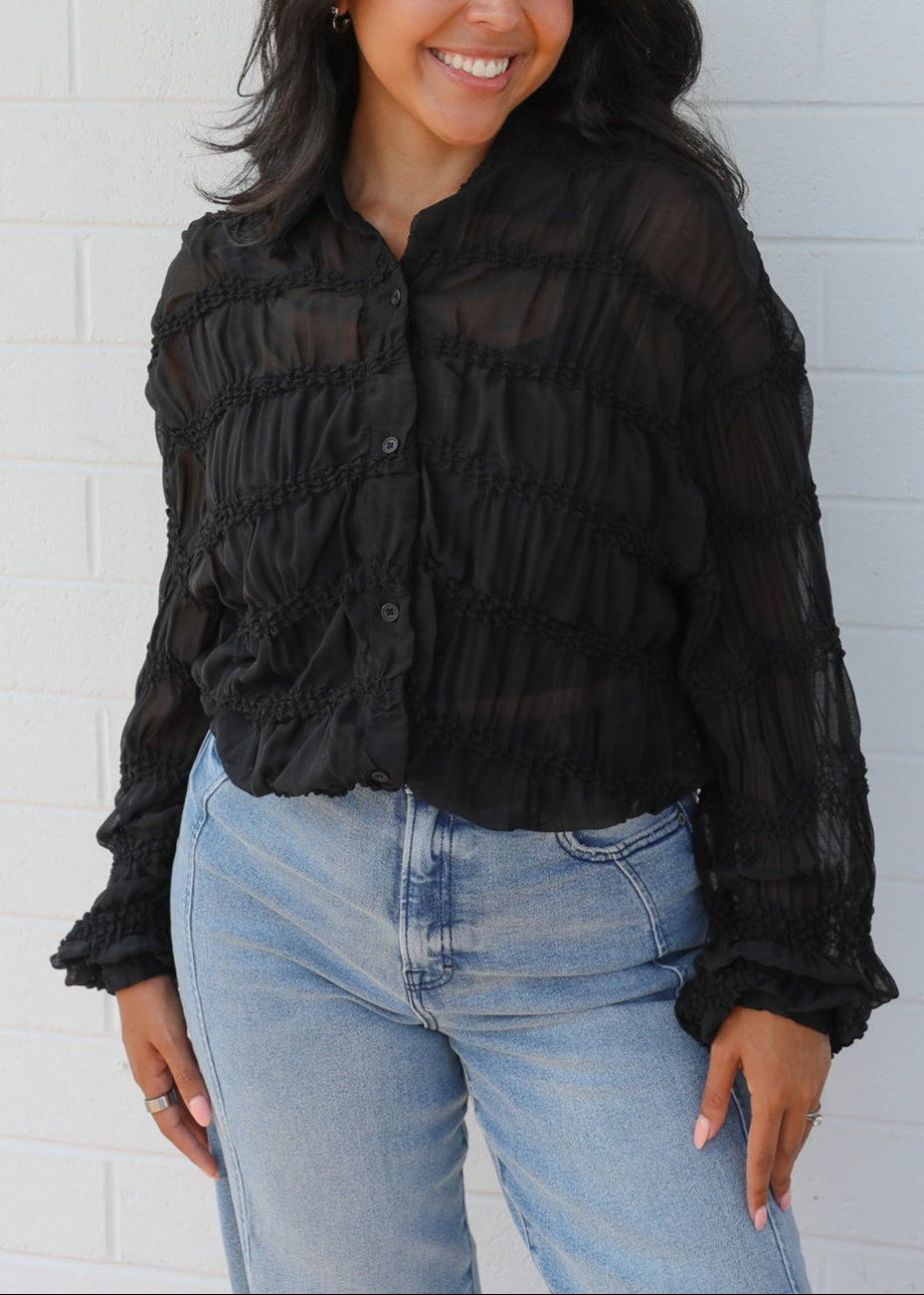 CHEVRON RUCHED BLACK BLOUSE