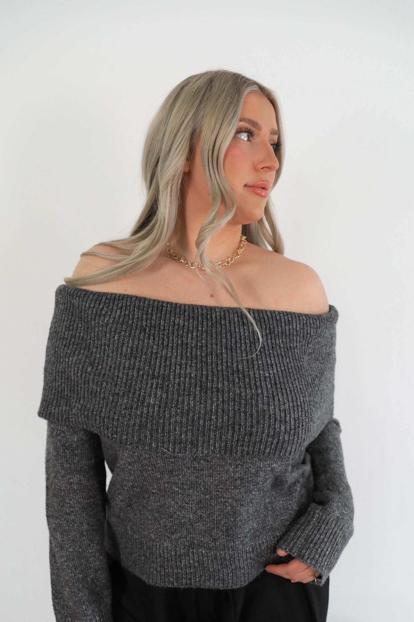 ELORA OFF THE SHOULDER TOP