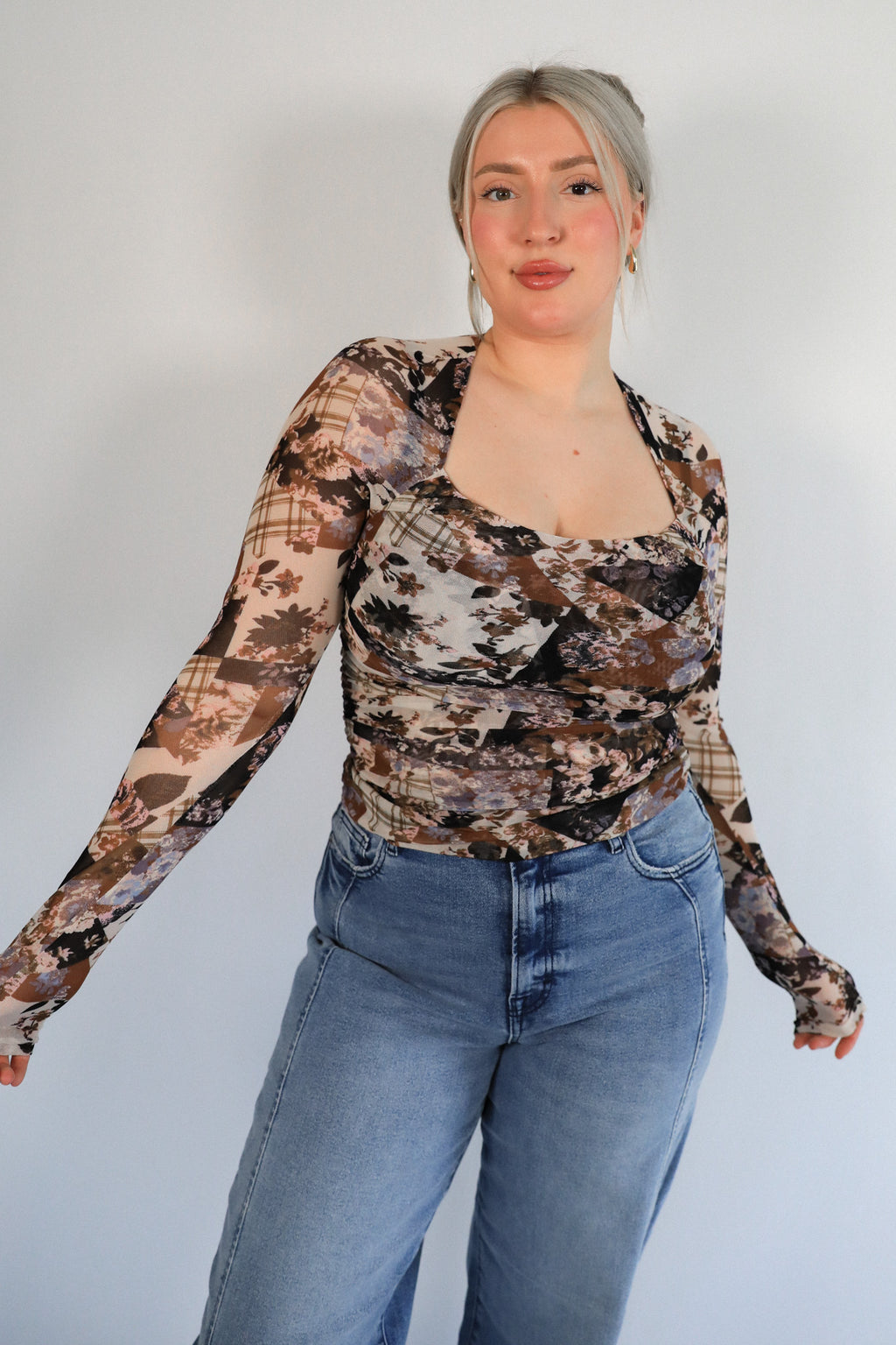BLOSSOMING FLORAL MESH TOP