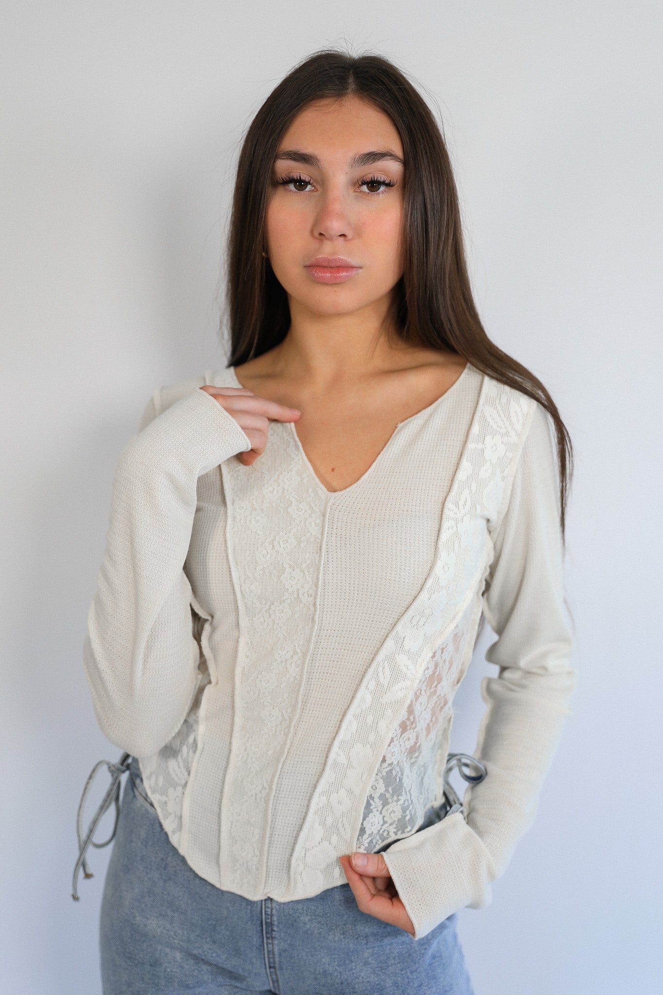 DAISY LACE LONG SLEEVE