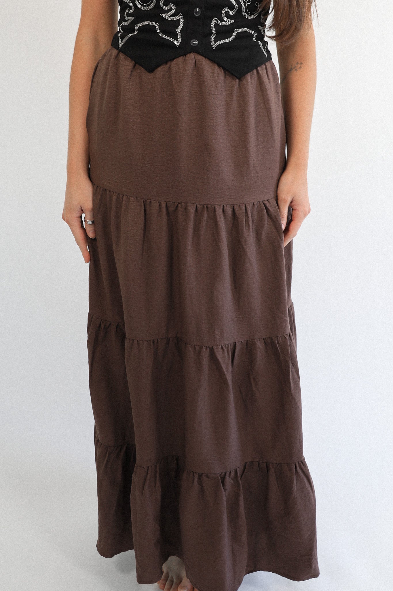 SOLID BROWN TIERED MAXI
