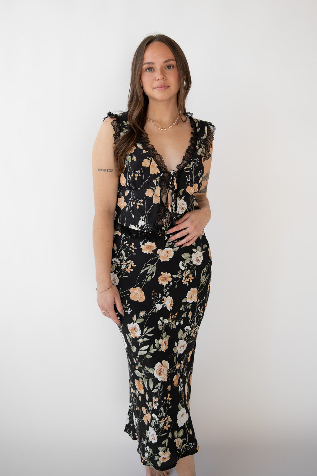 WHEN IN ROME LACE DETAIL TOP