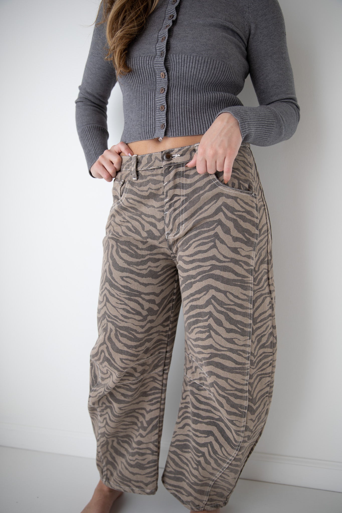 ZEBRA PRINT BARREL JEANS