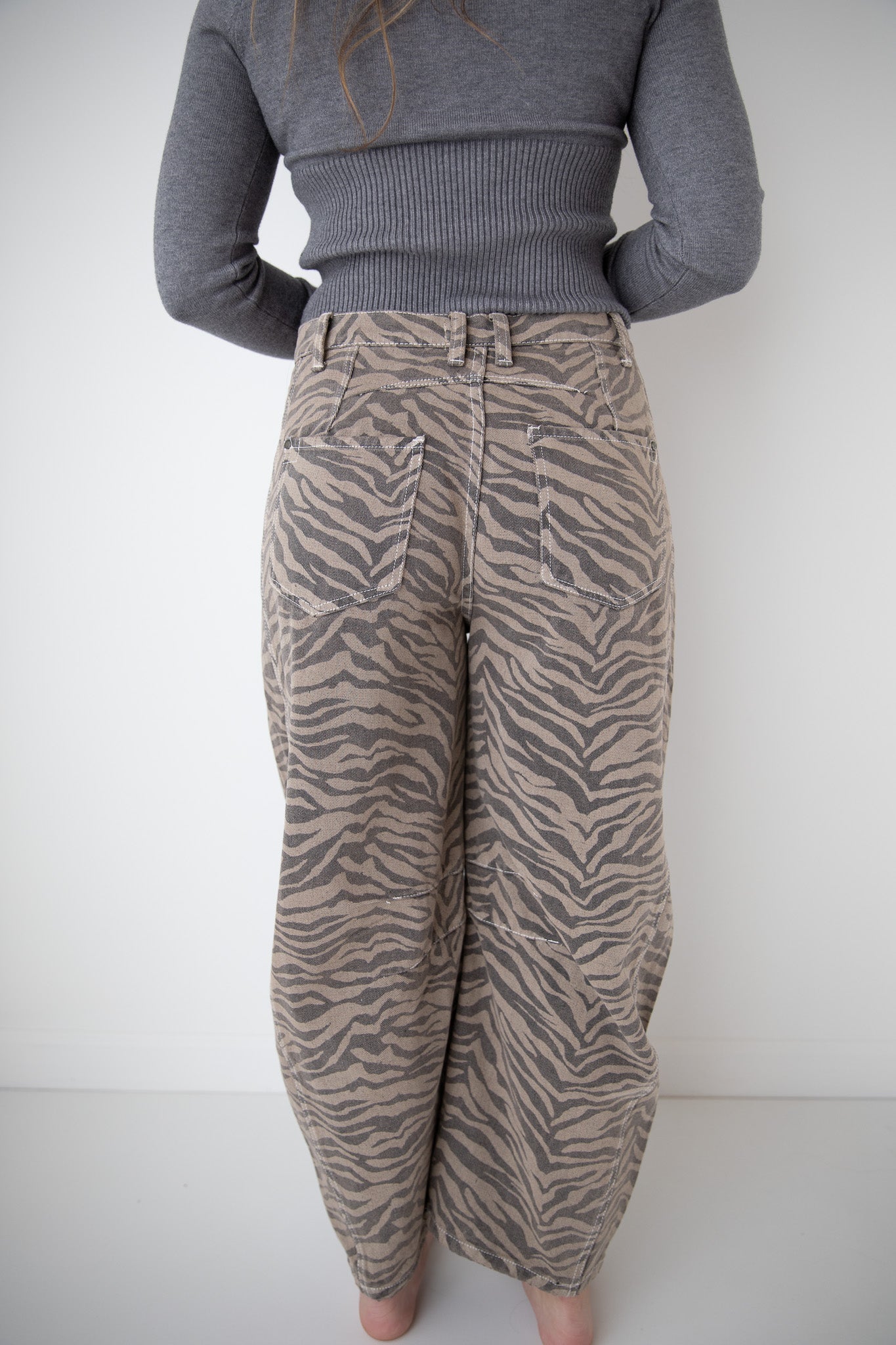 ZEBRA PRINT BARREL JEANS