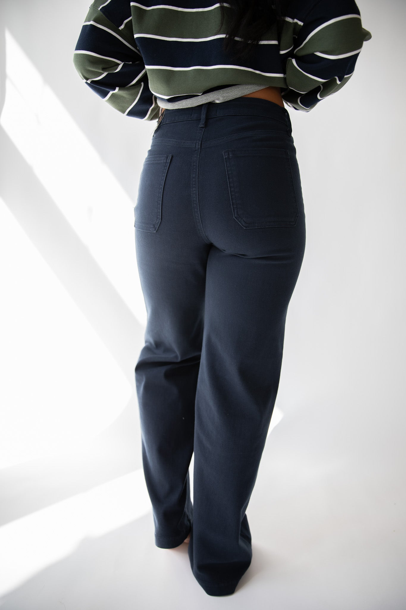NAVY PATCH POCKET WIDE LEG PANT