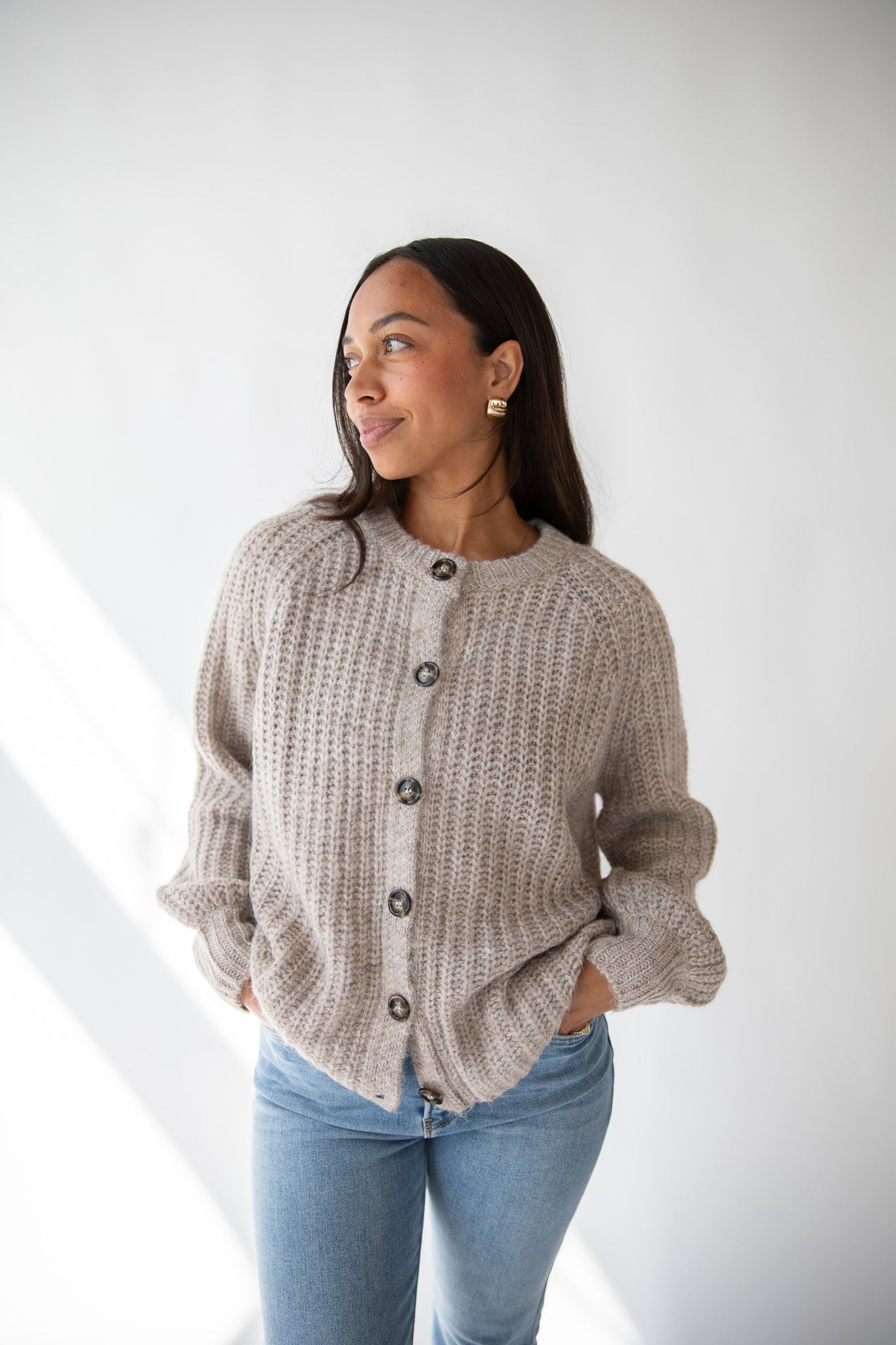 MOONRISING ROUND NECK CARDIGAN