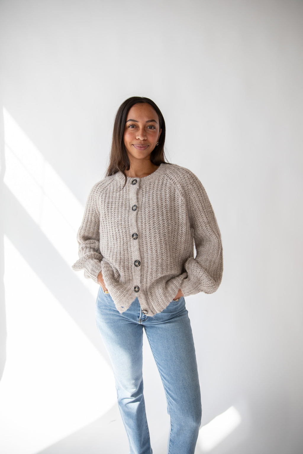 MOONRISING ROUND NECK CARDIGAN