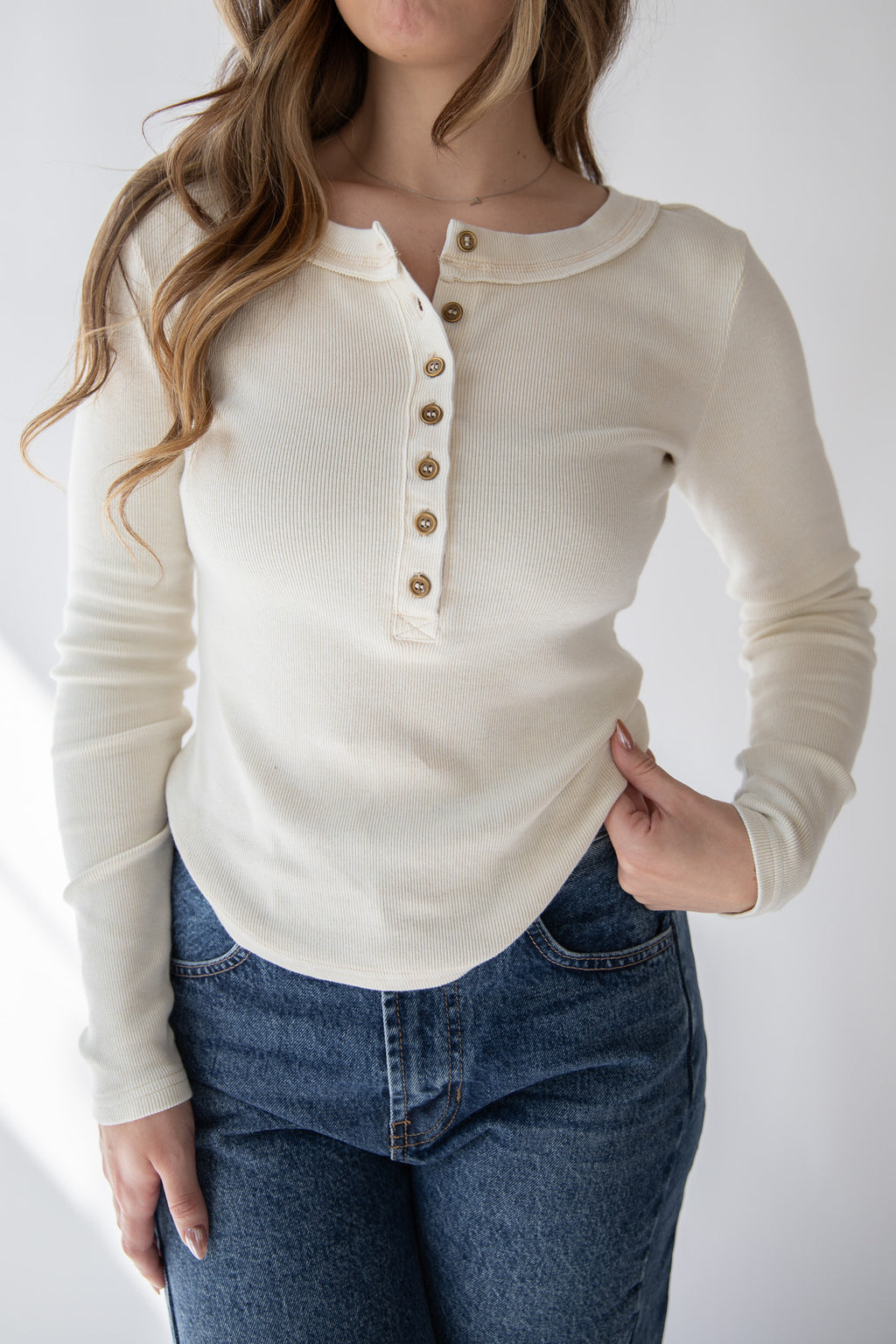 OLIVIA HENLEY KNIT TOP