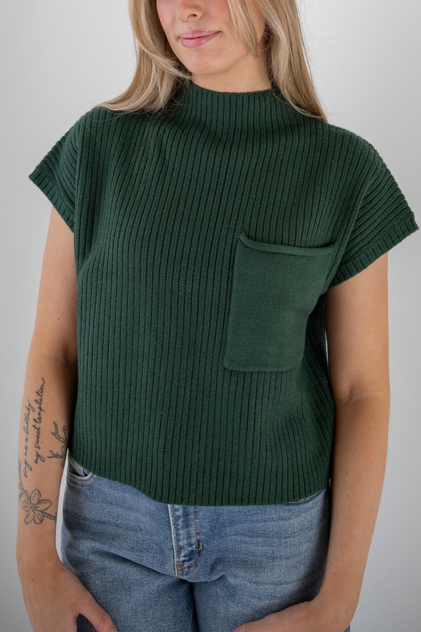 VERONICA POCKET SWEATER TOP