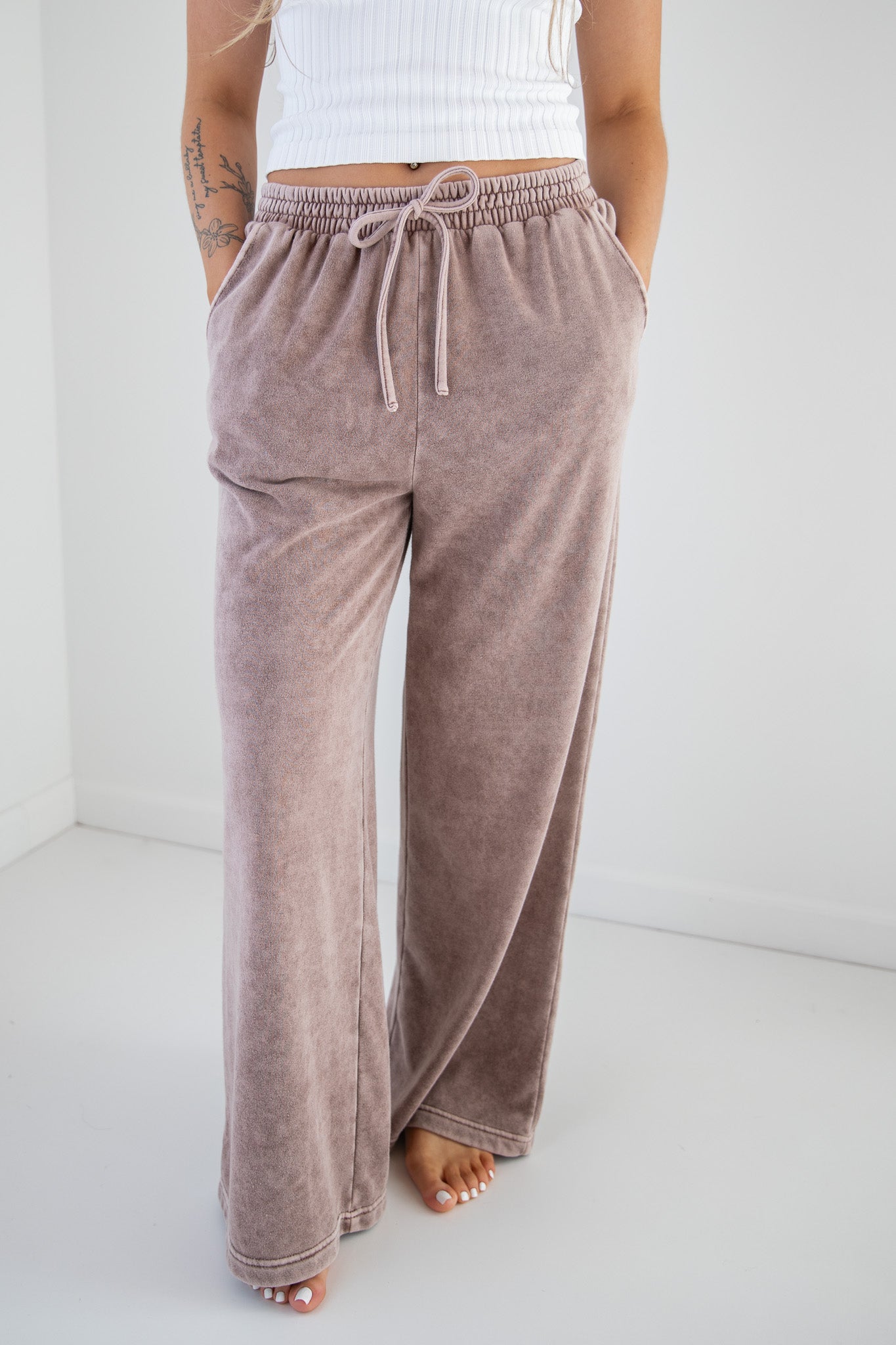 HALLIE WIDE LEG SWEATPANTS