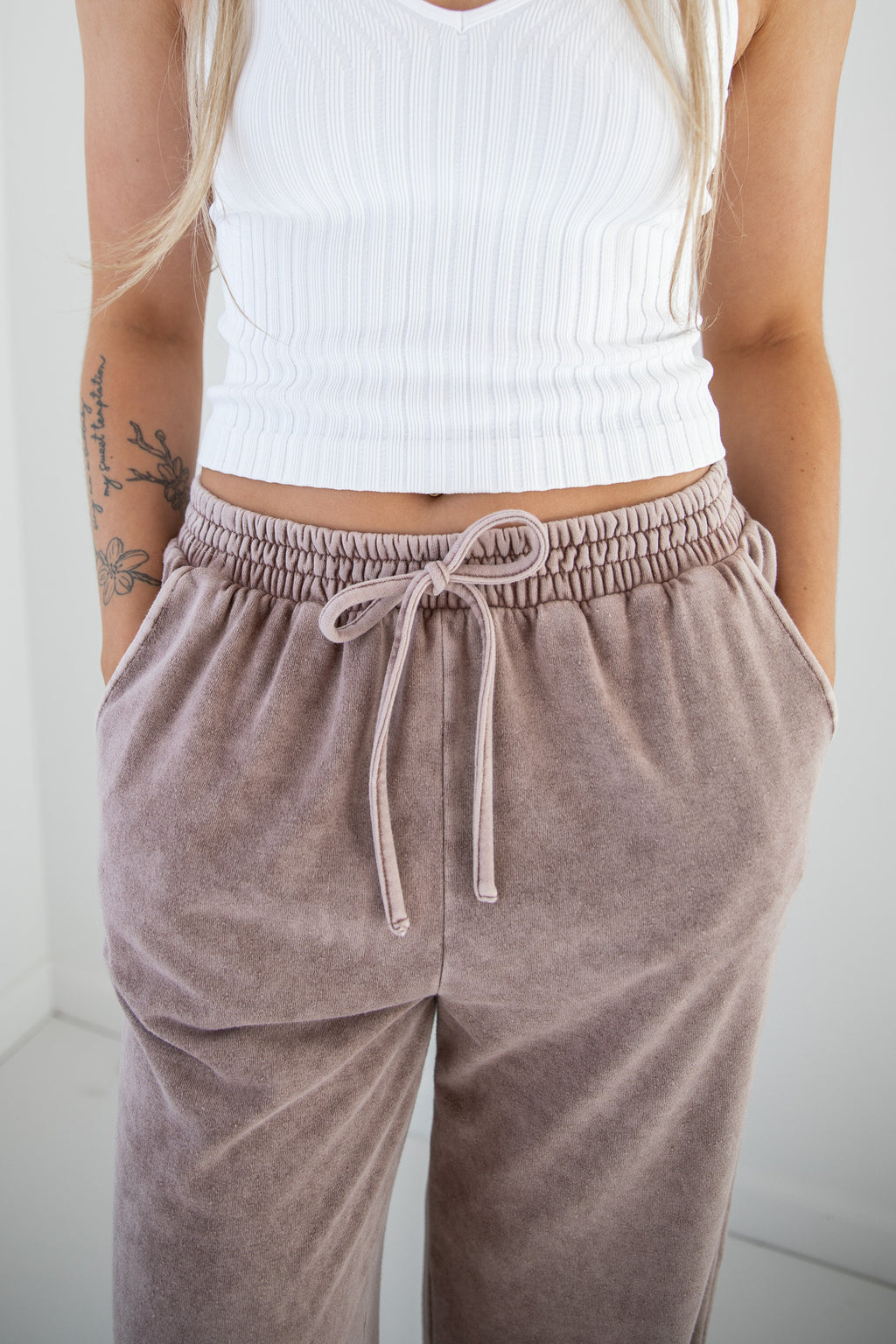 HALLIE WIDE LEG SWEATPANTS