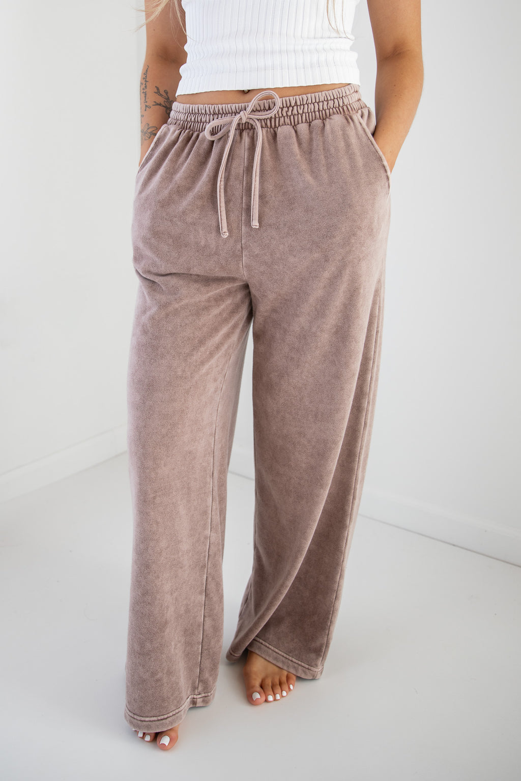 HALLIE WIDE LEG SWEATPANTS