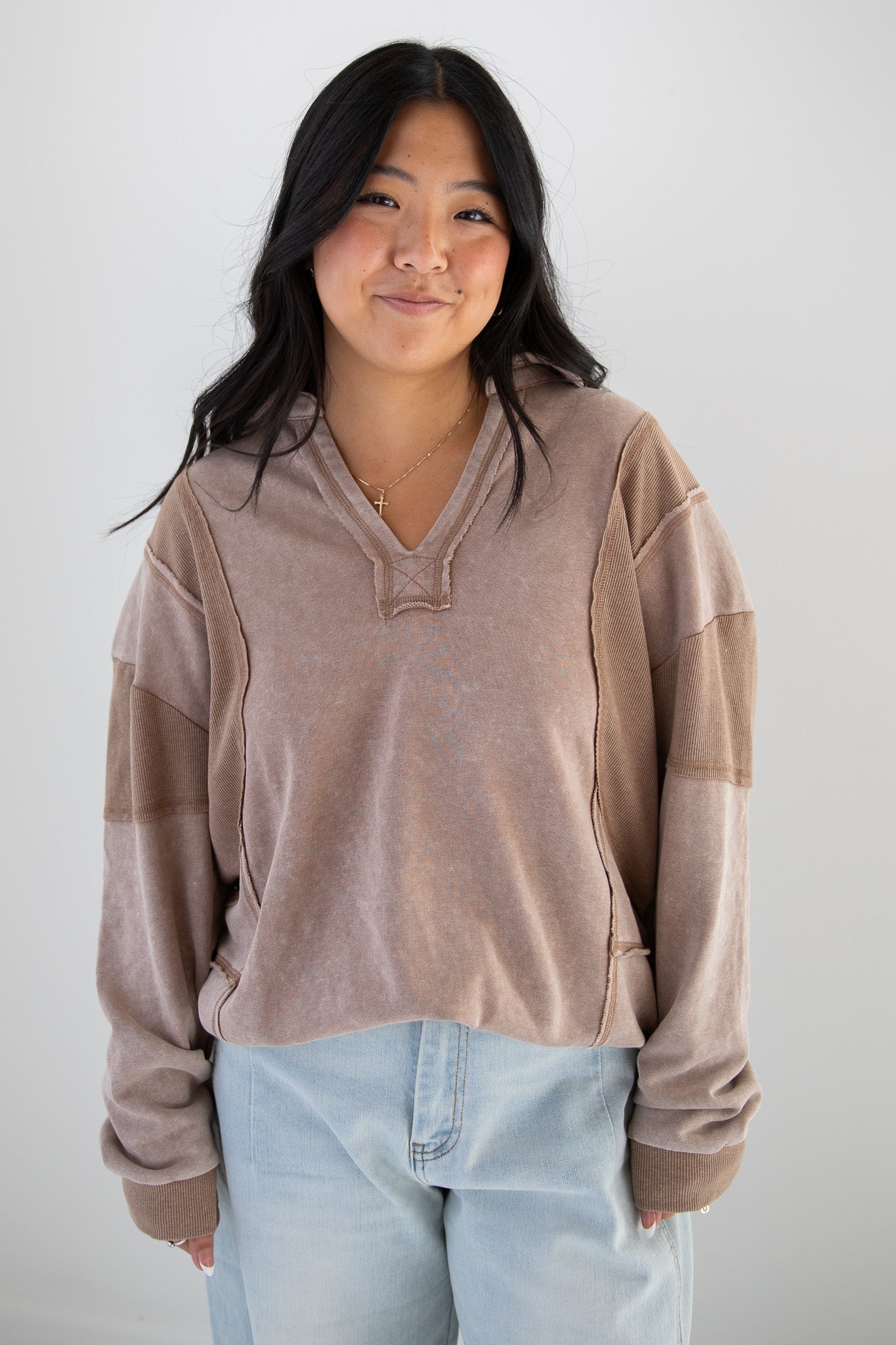 MOCHA SEAM DETAIL PULLOVER