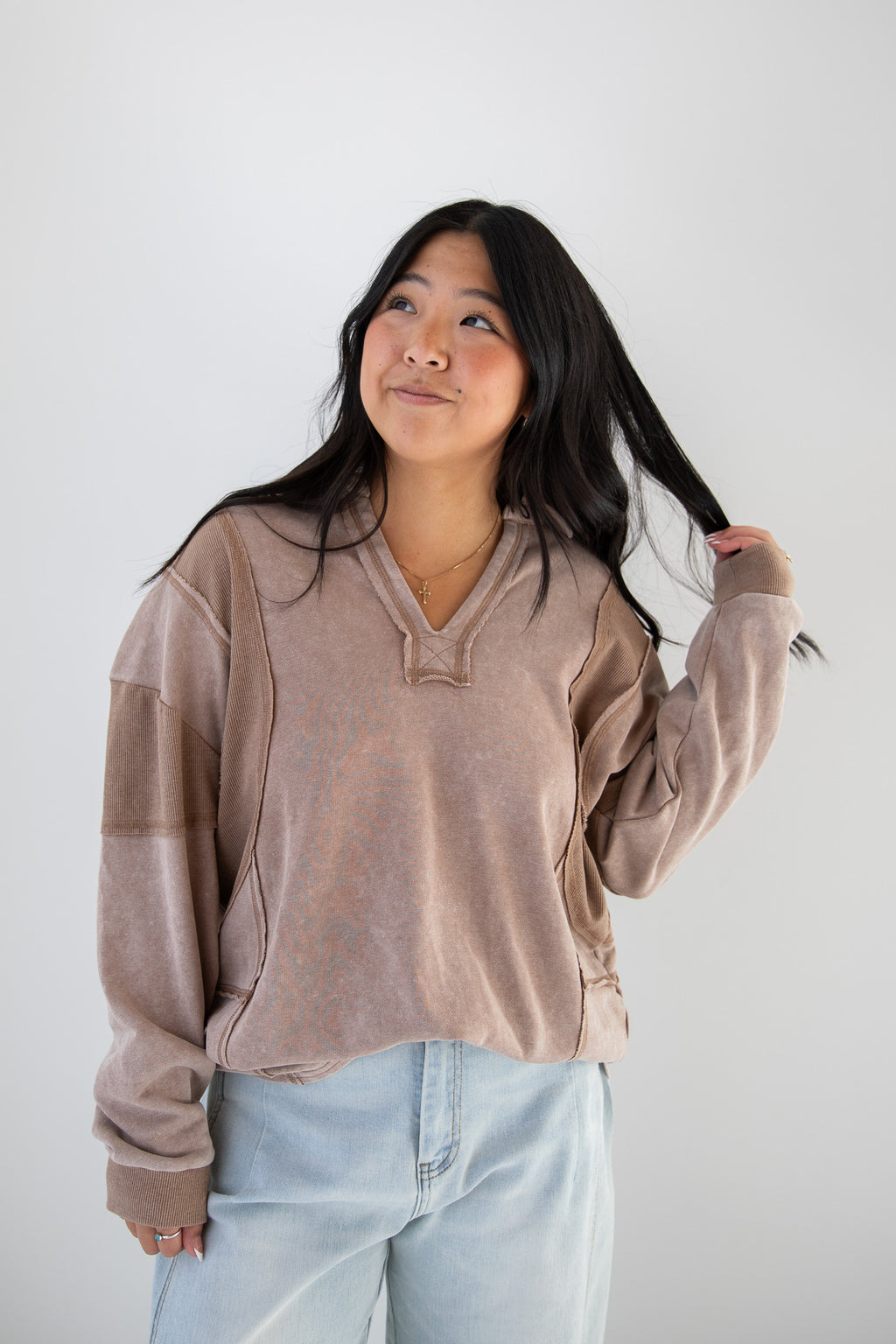 MOCHA SEAM DETAIL PULLOVER