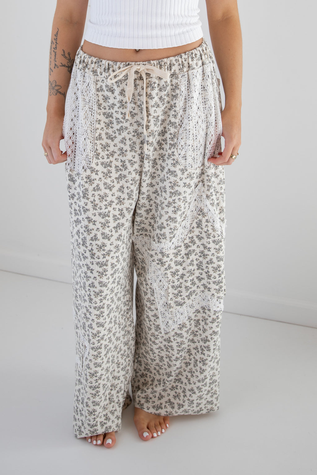 EARL GREY WIDE LEG SWEATPANT