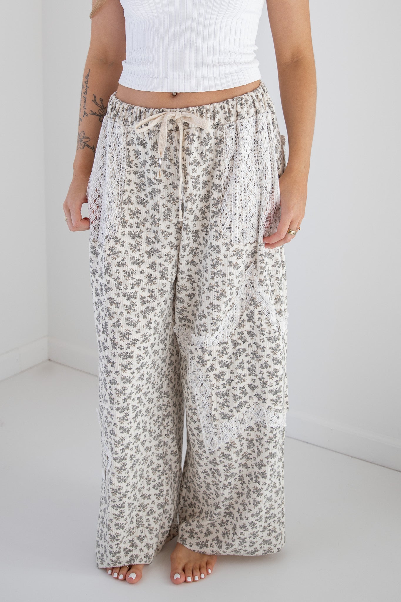 EARL GREY WIDE LEG SWEATPANT
