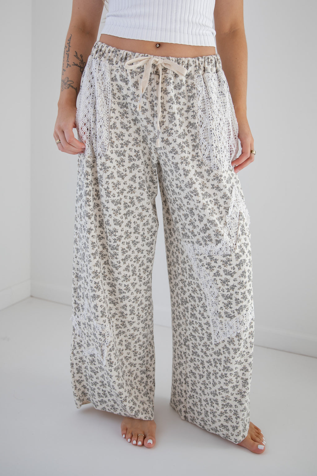 EARL GREY WIDE LEG SWEATPANT