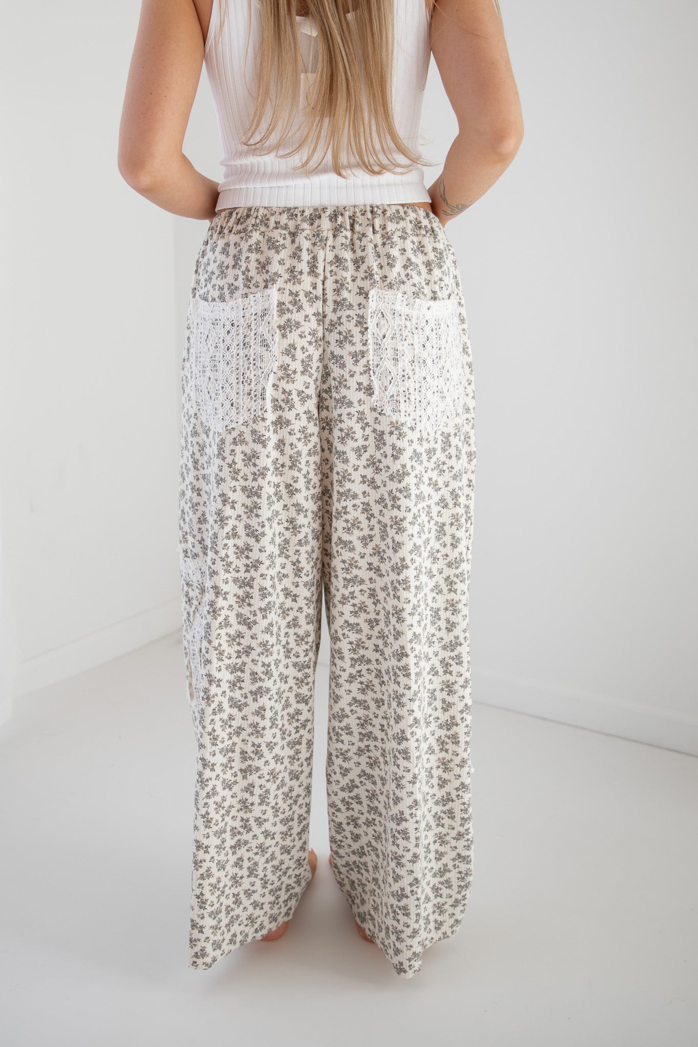 EARL GREY WIDE LEG SWEATPANT