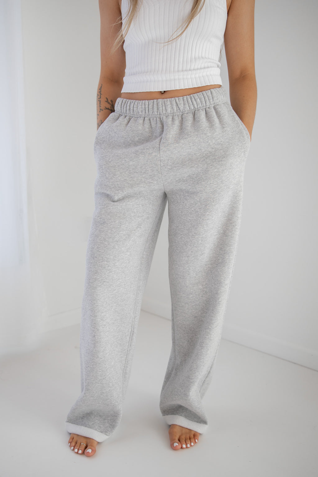 EASY LIVING WIDE LEG SWEATPANT
