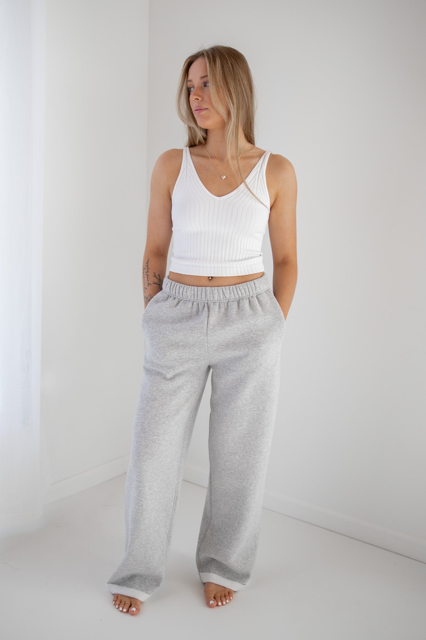 EASY LIVING WIDE LEG SWEATPANT