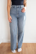 LOGAN HIGH WAIST DAD JEAN