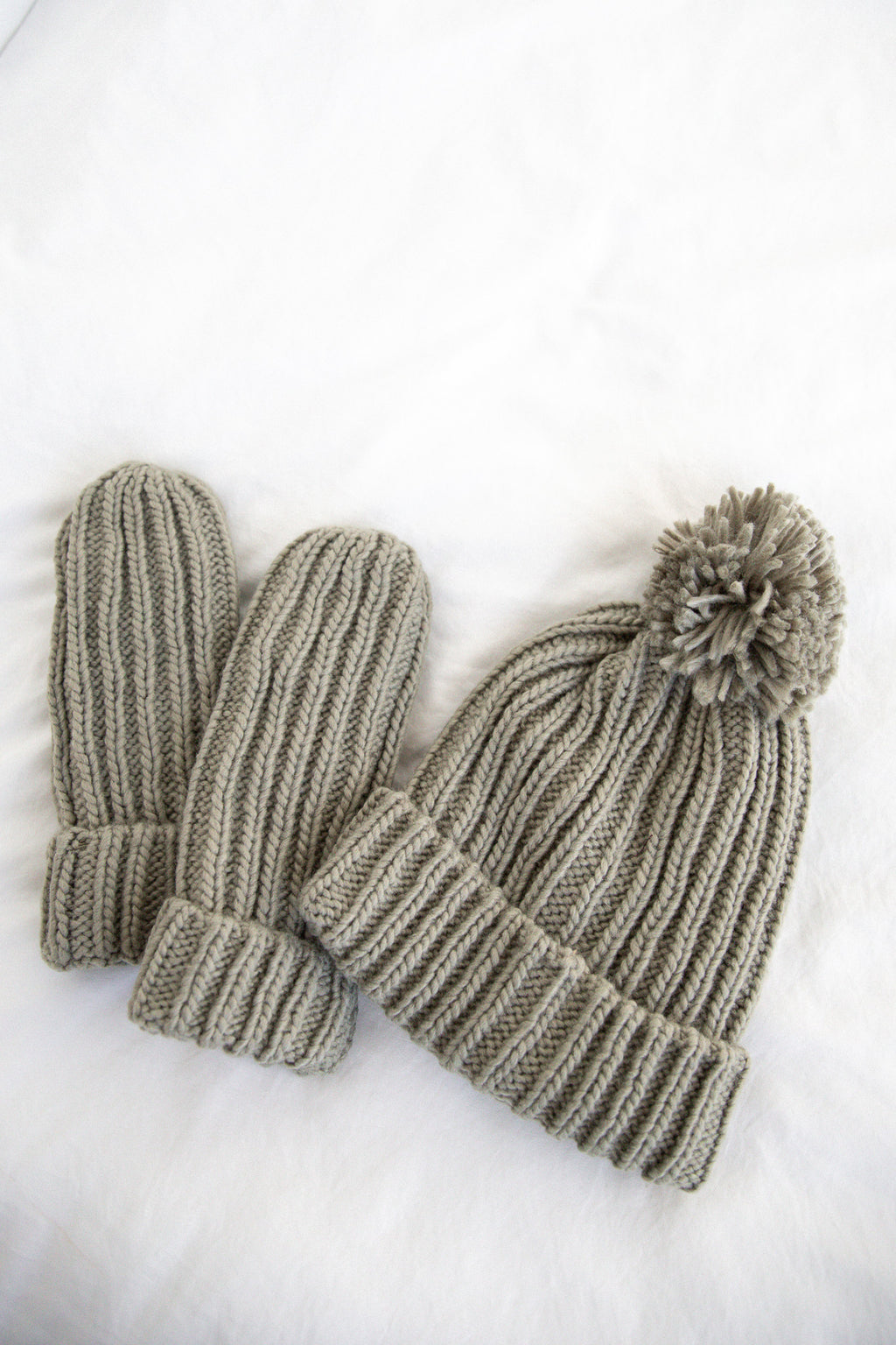 DUSTY SAGE KNIT HAT