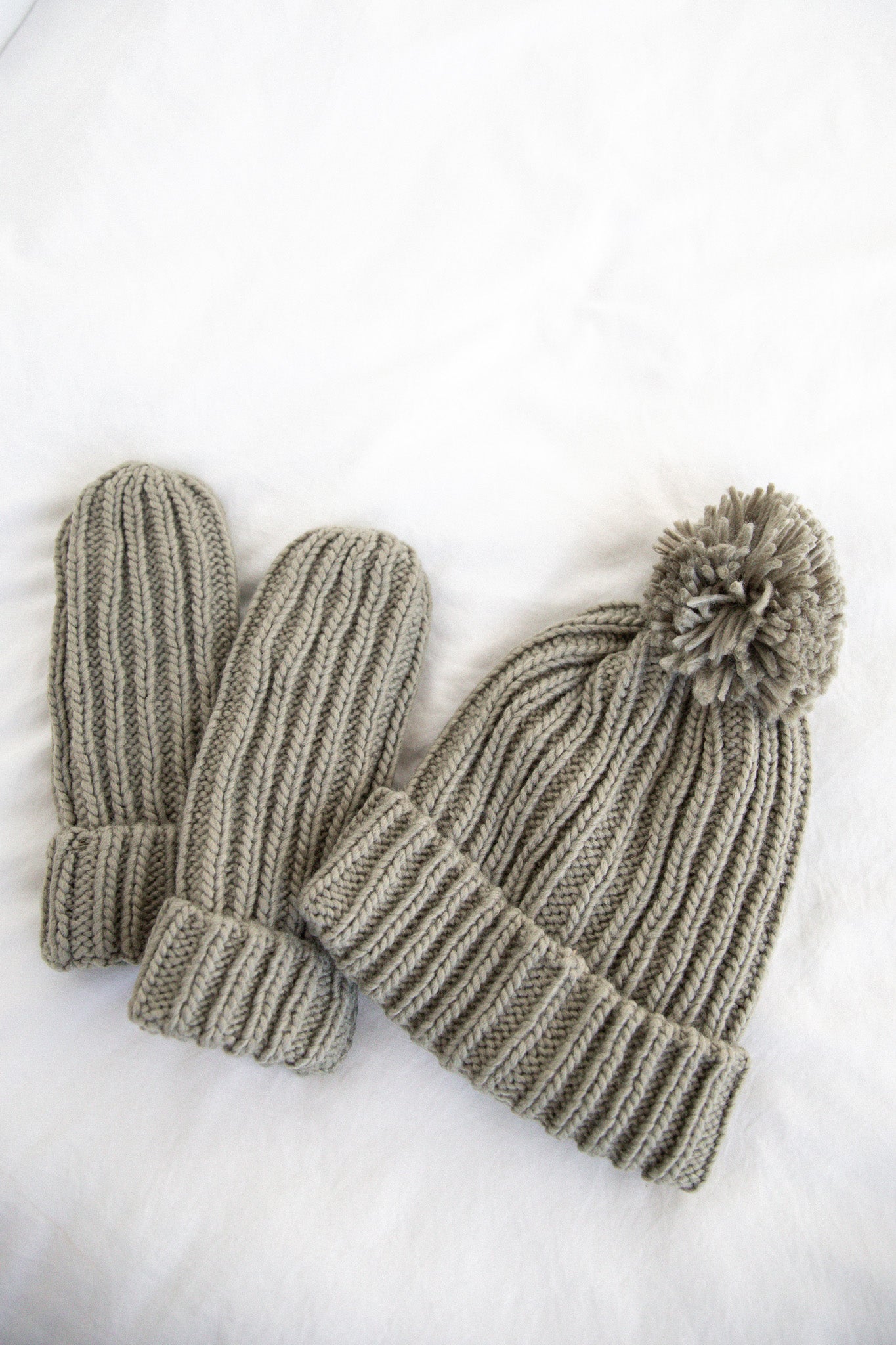 DUSTY SAGE KNIT HAT