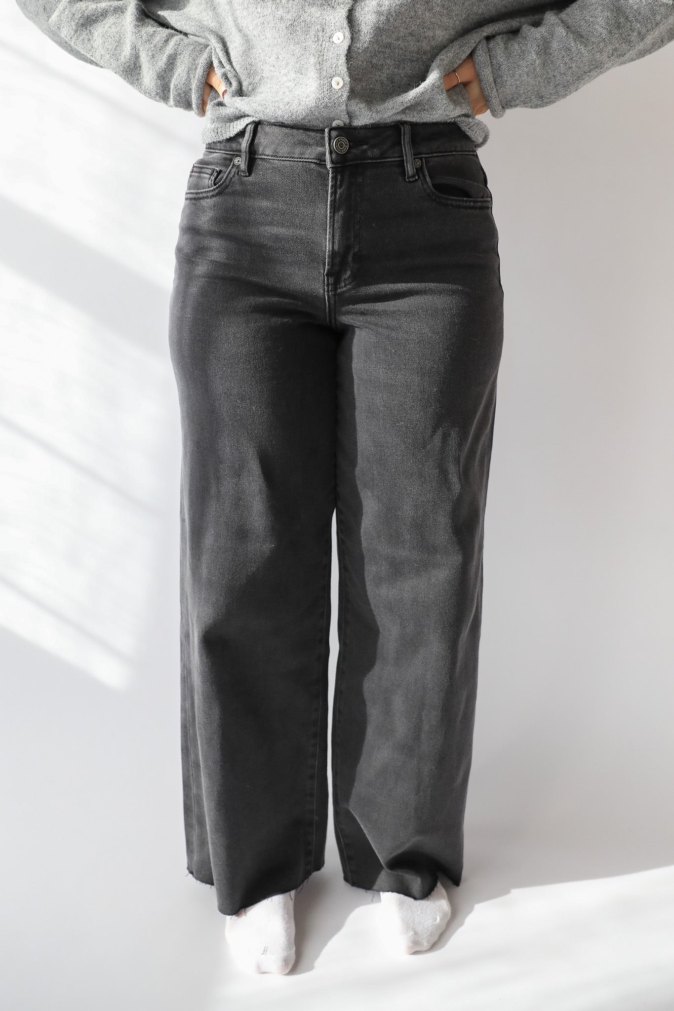 WASHED BLACK NORI JEAN