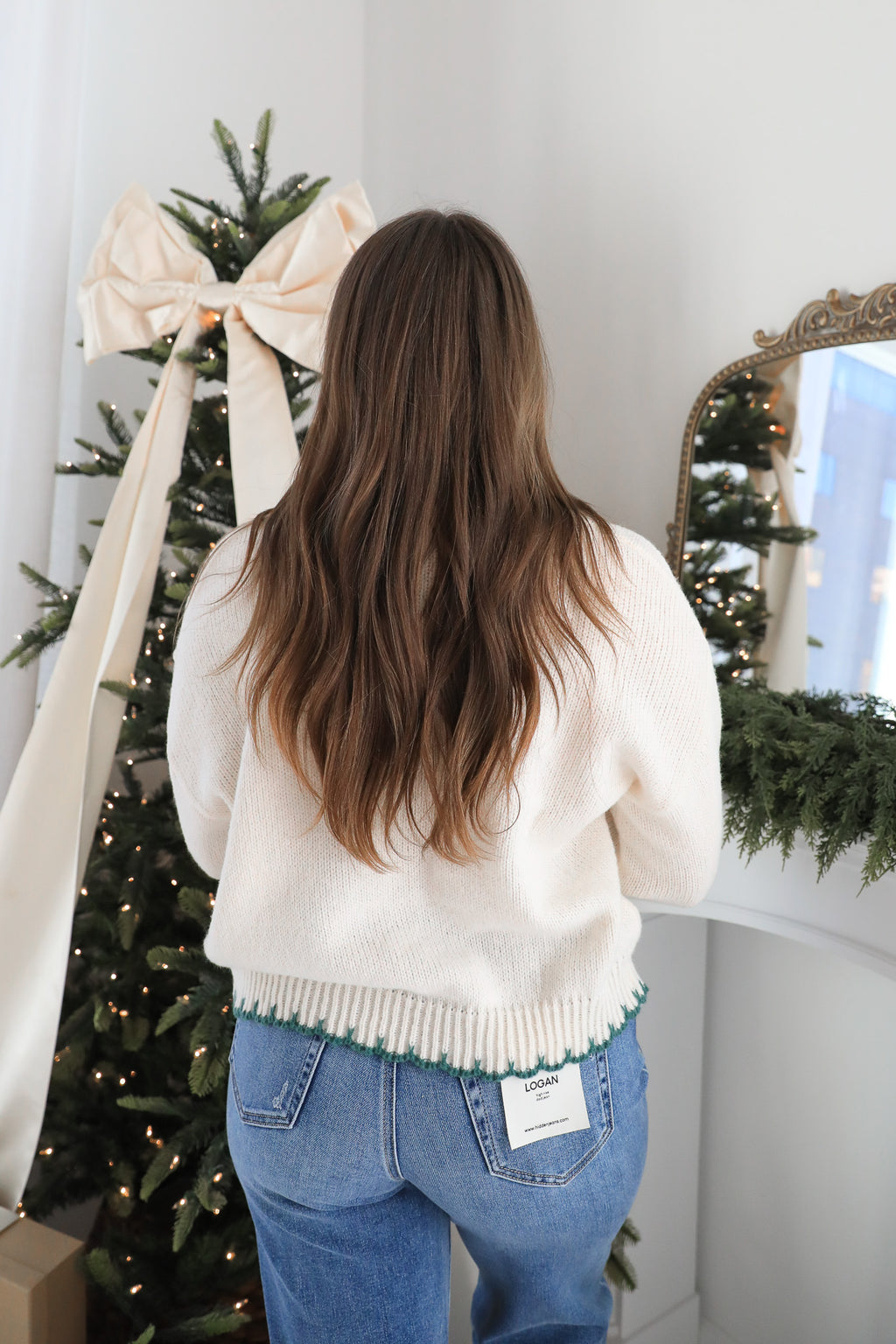 EMBROIDERED TREE SWEATER