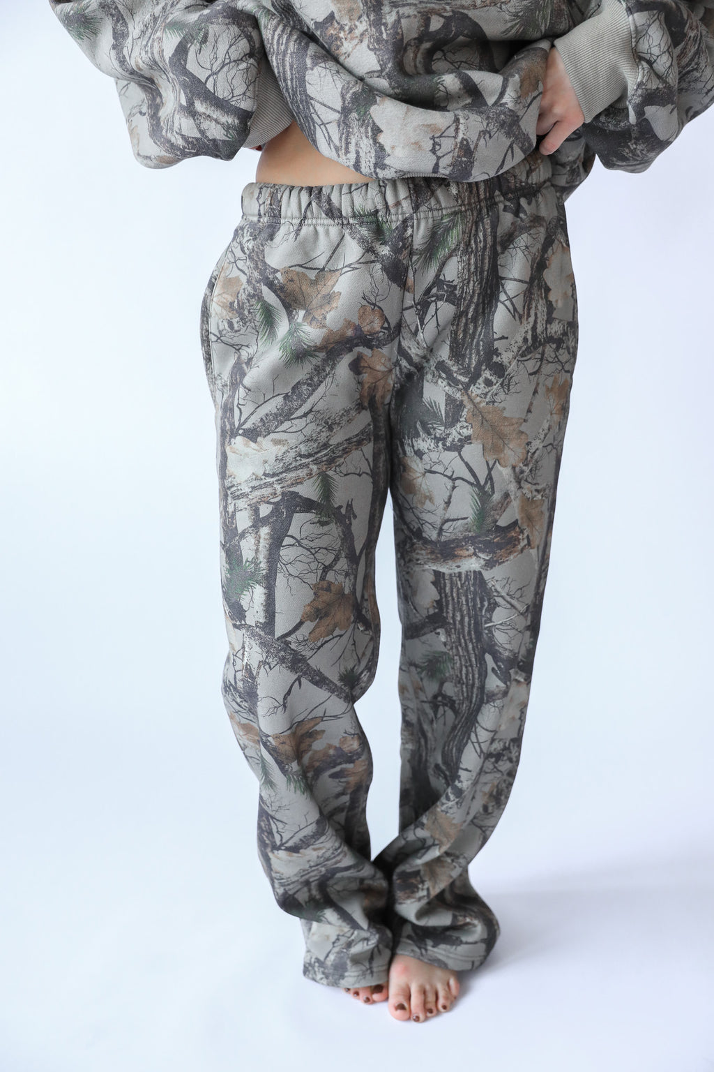 NOLA CAMO WIDE LEG SWEATPANTS