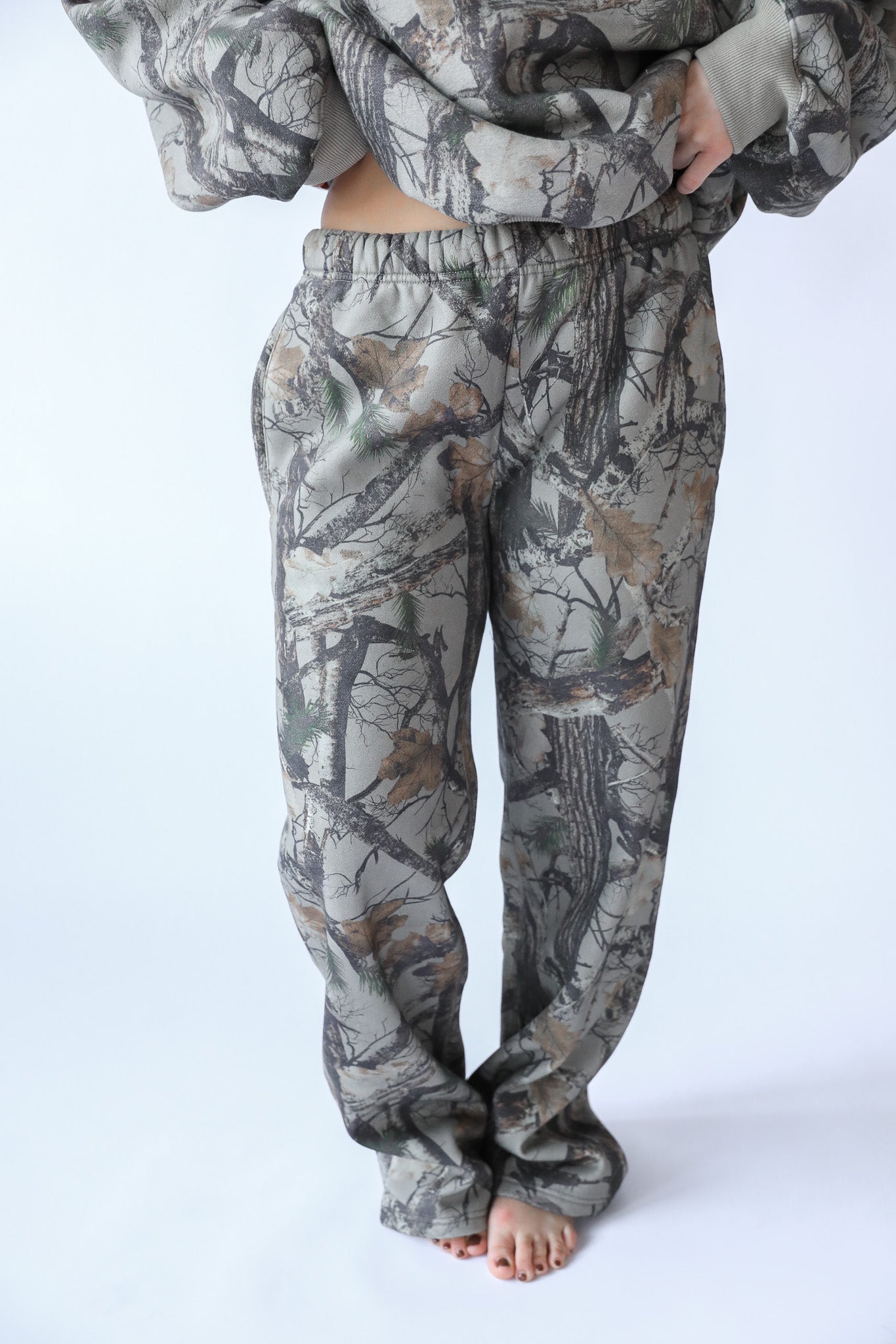NOLA CAMO WIDE LEG SWEATPANTS