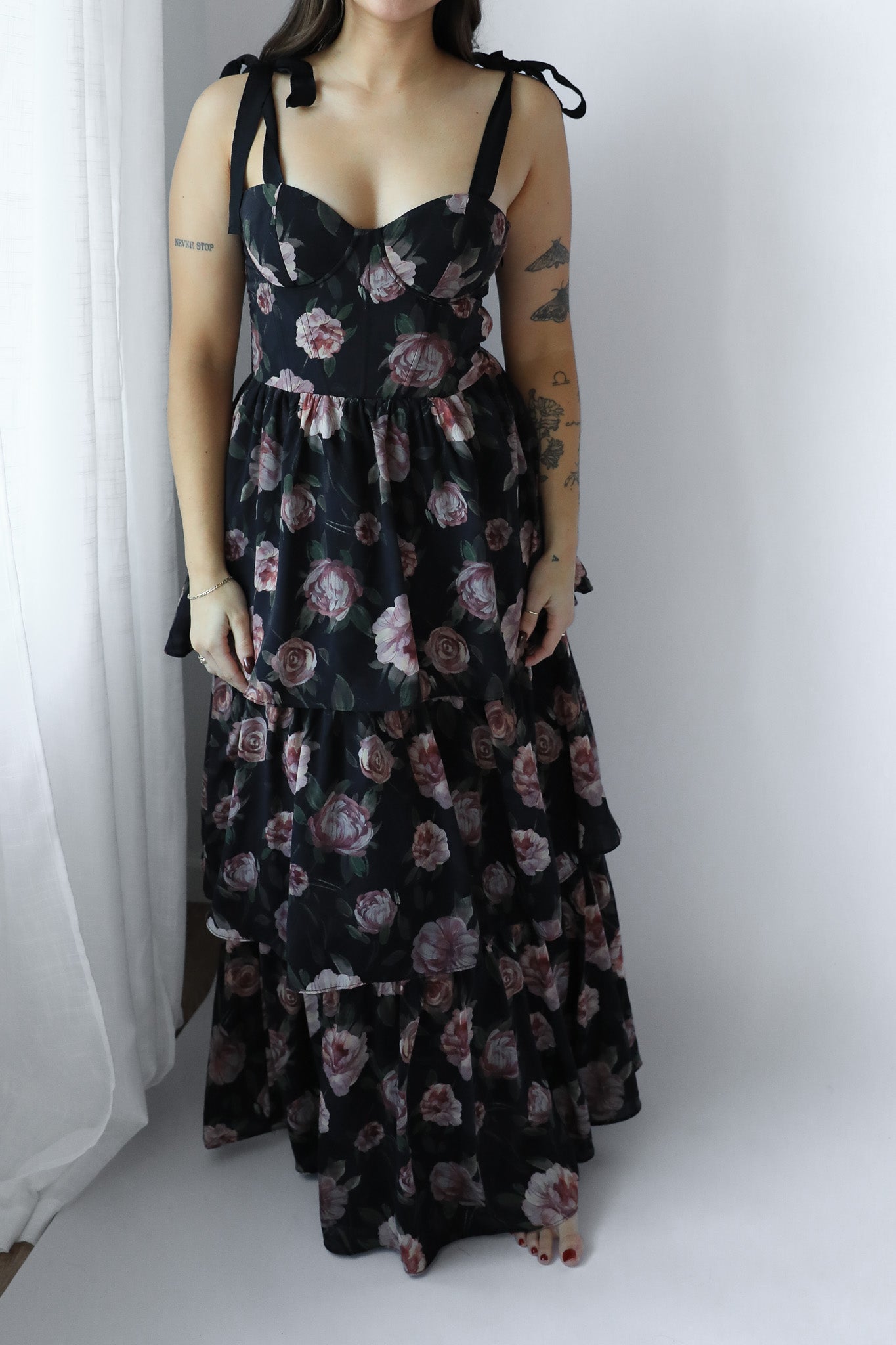 MIDNIGHT ROSE MAXI DRESS