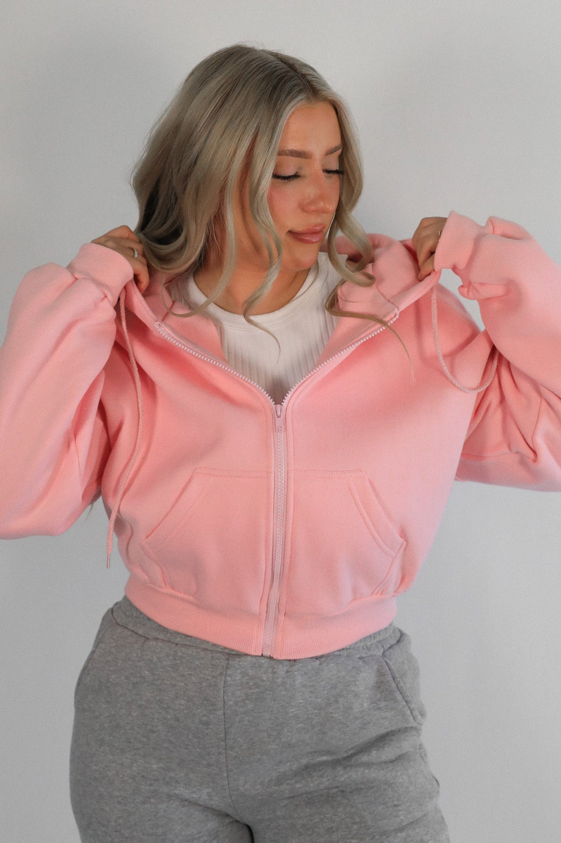 COZY CLUB CROPPED FULL ZIP HOODIE