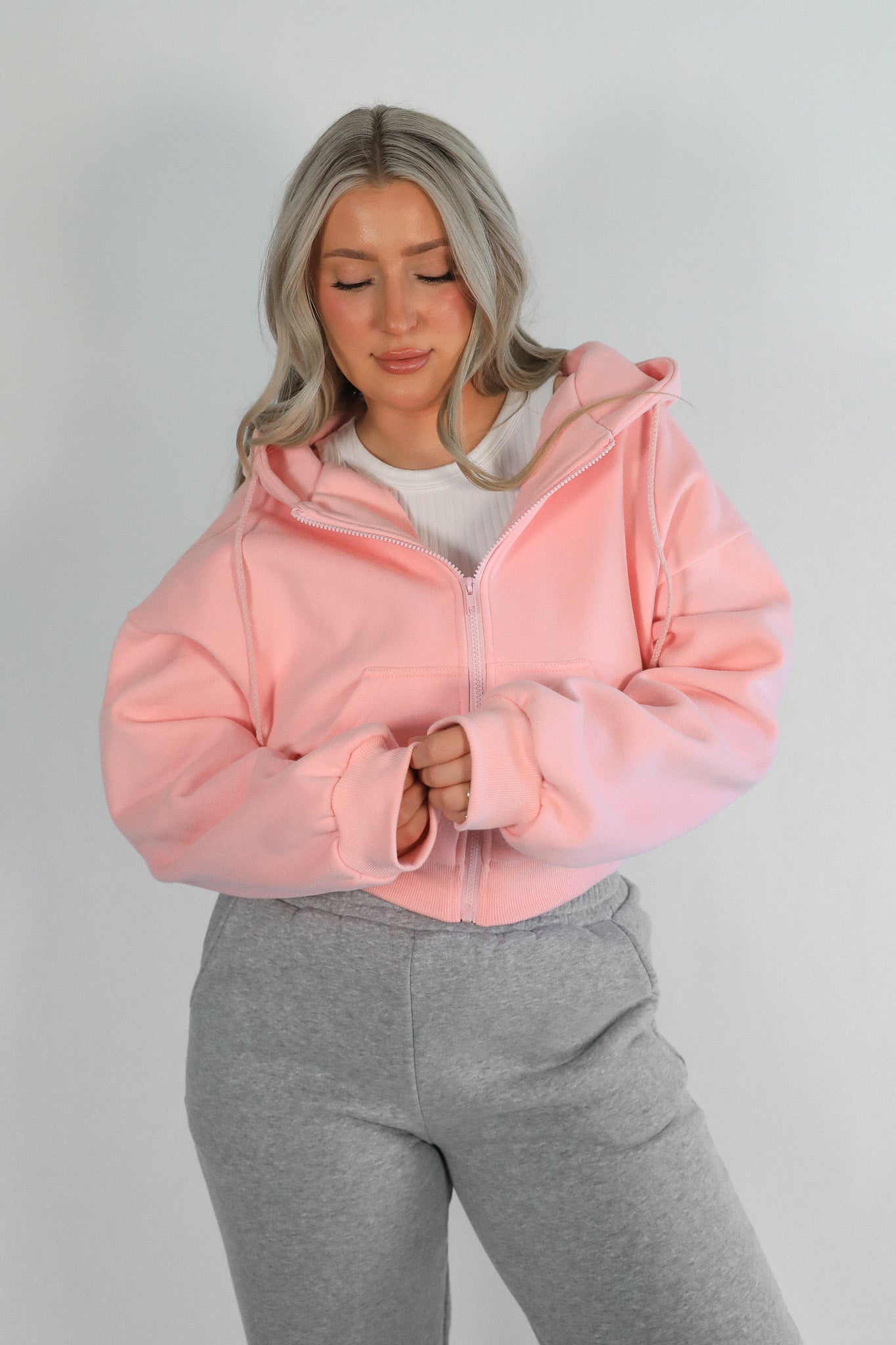 COZY CLUB CROPPED FULL ZIP HOODIE