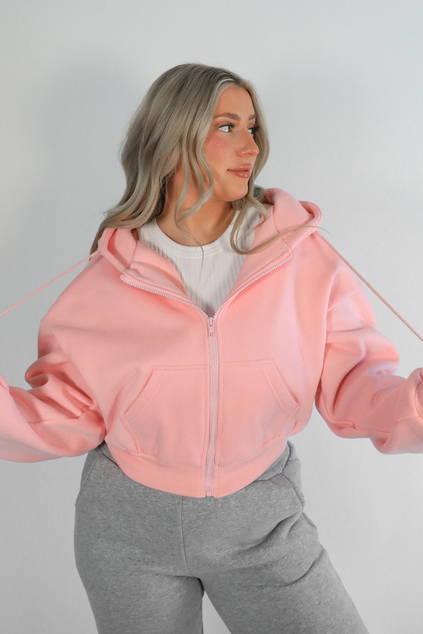 COZY CLUB CROPPED FULL ZIP HOODIE
