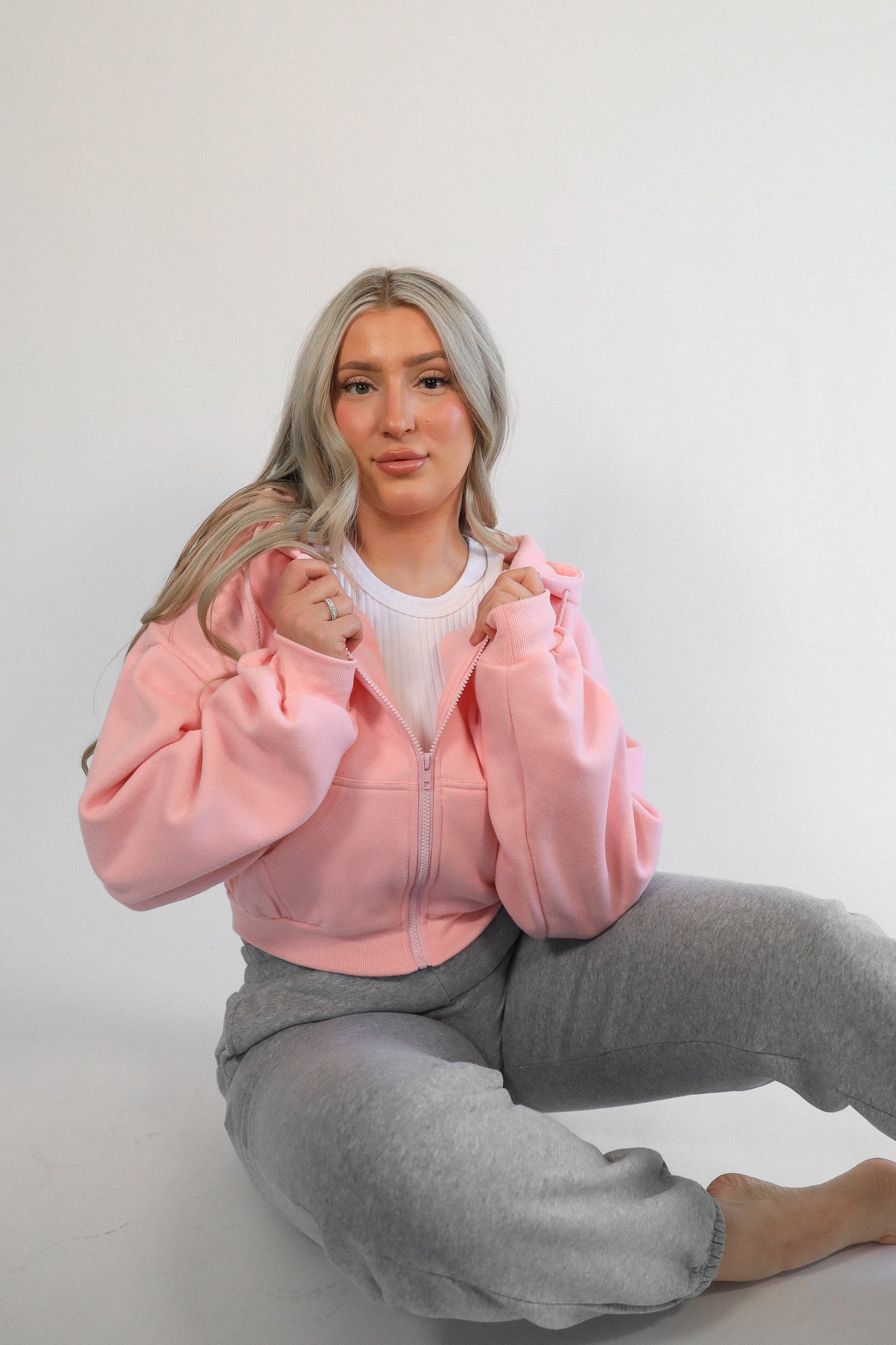 COZY CLUB CROPPED FULL ZIP HOODIE