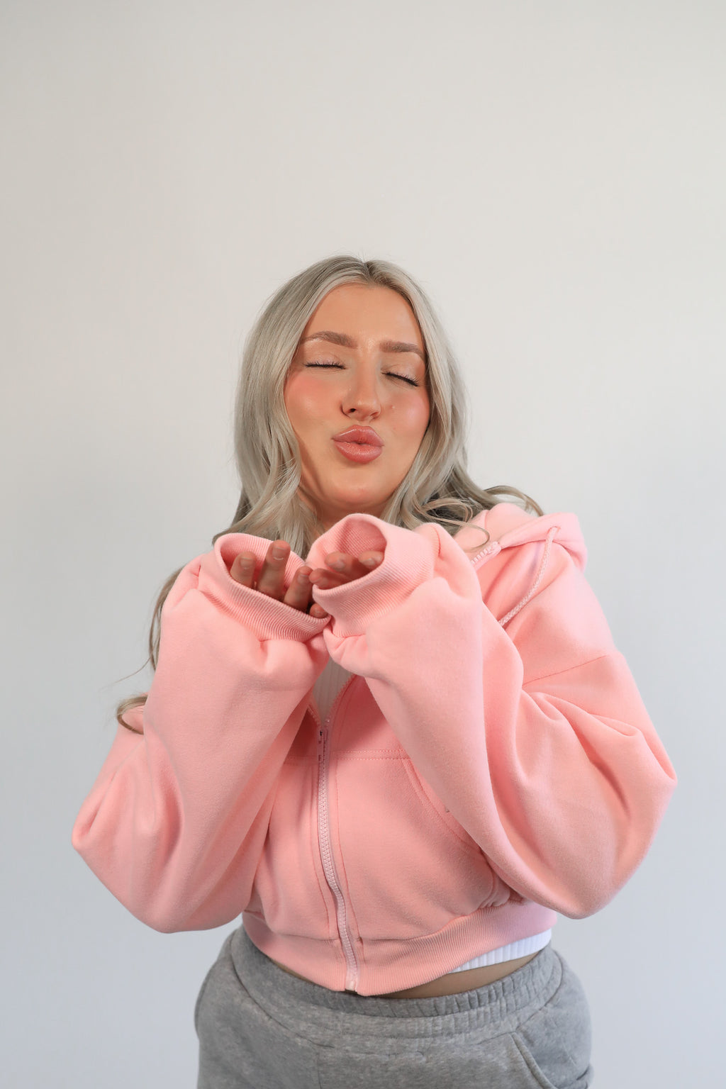 COZY CLUB CROPPED FULL ZIP HOODIE