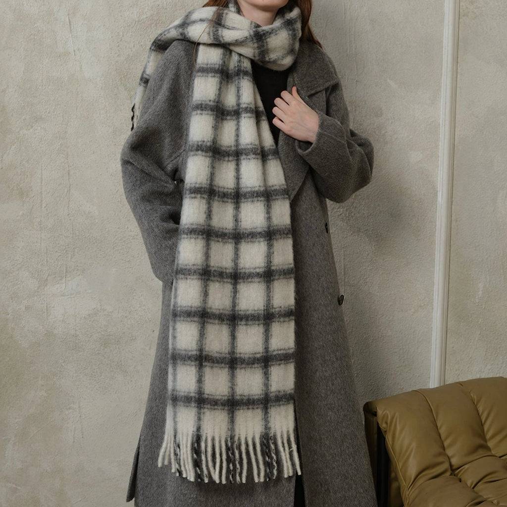 SOFT PLAID SCARF