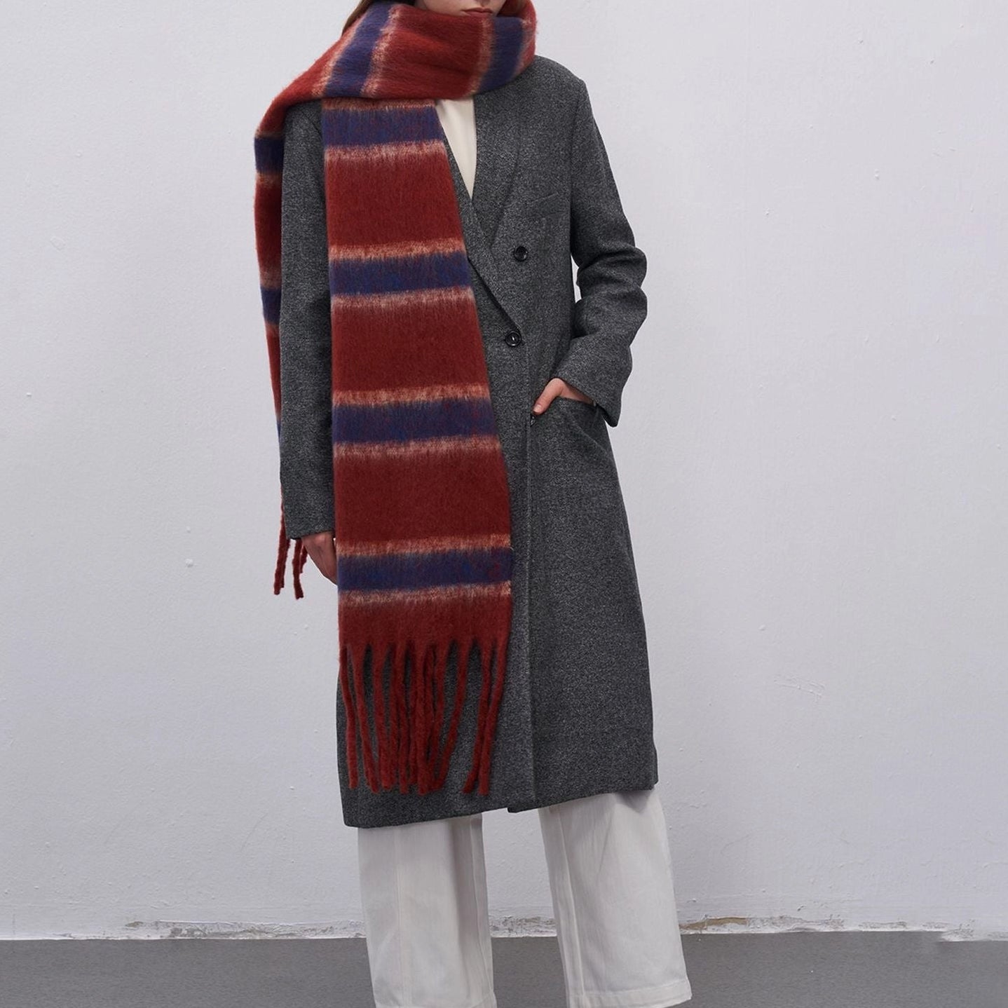 WINE COLOR BLOCK TASSEL SCARF