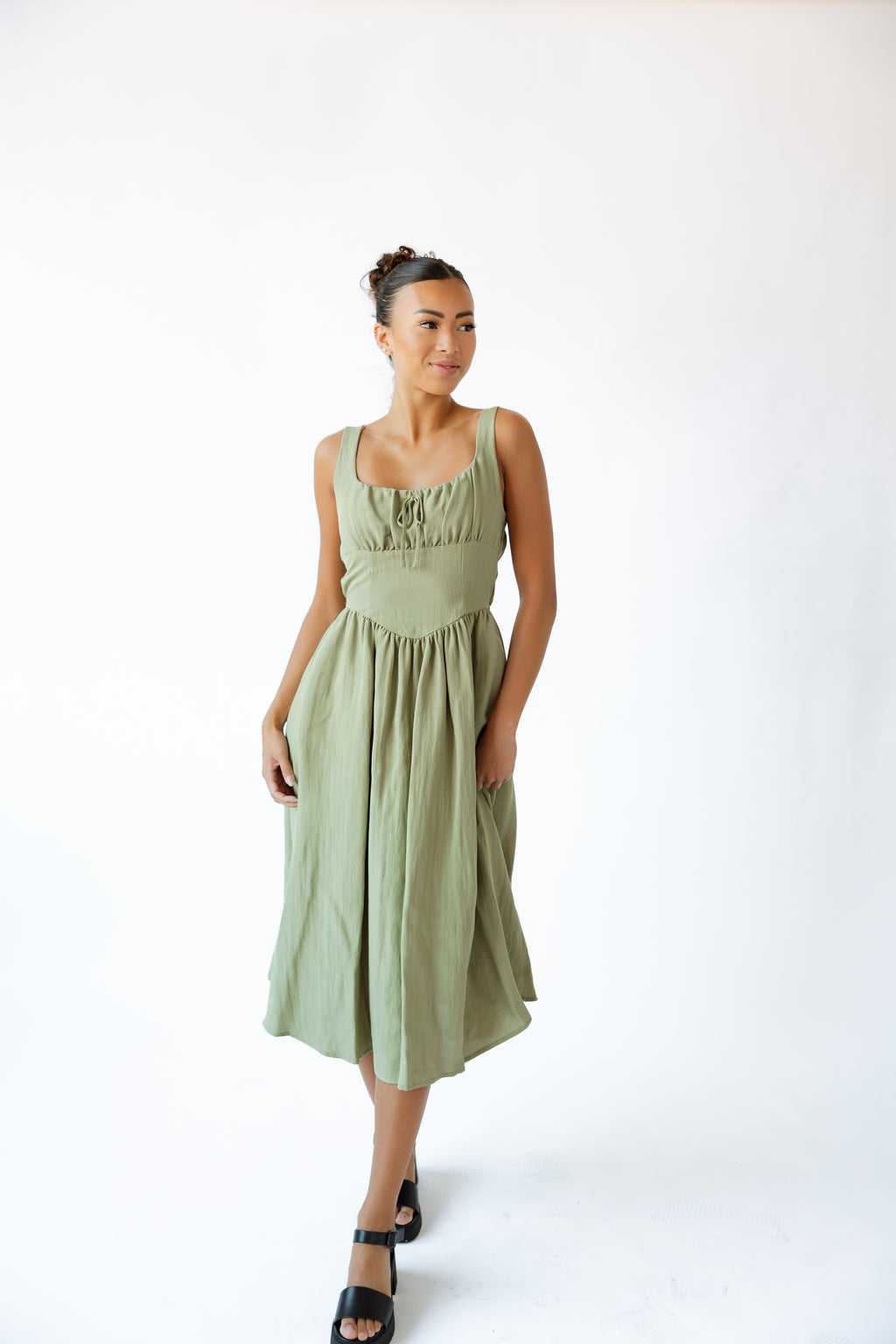 LOVELY MAIDEN MIDI DRESS