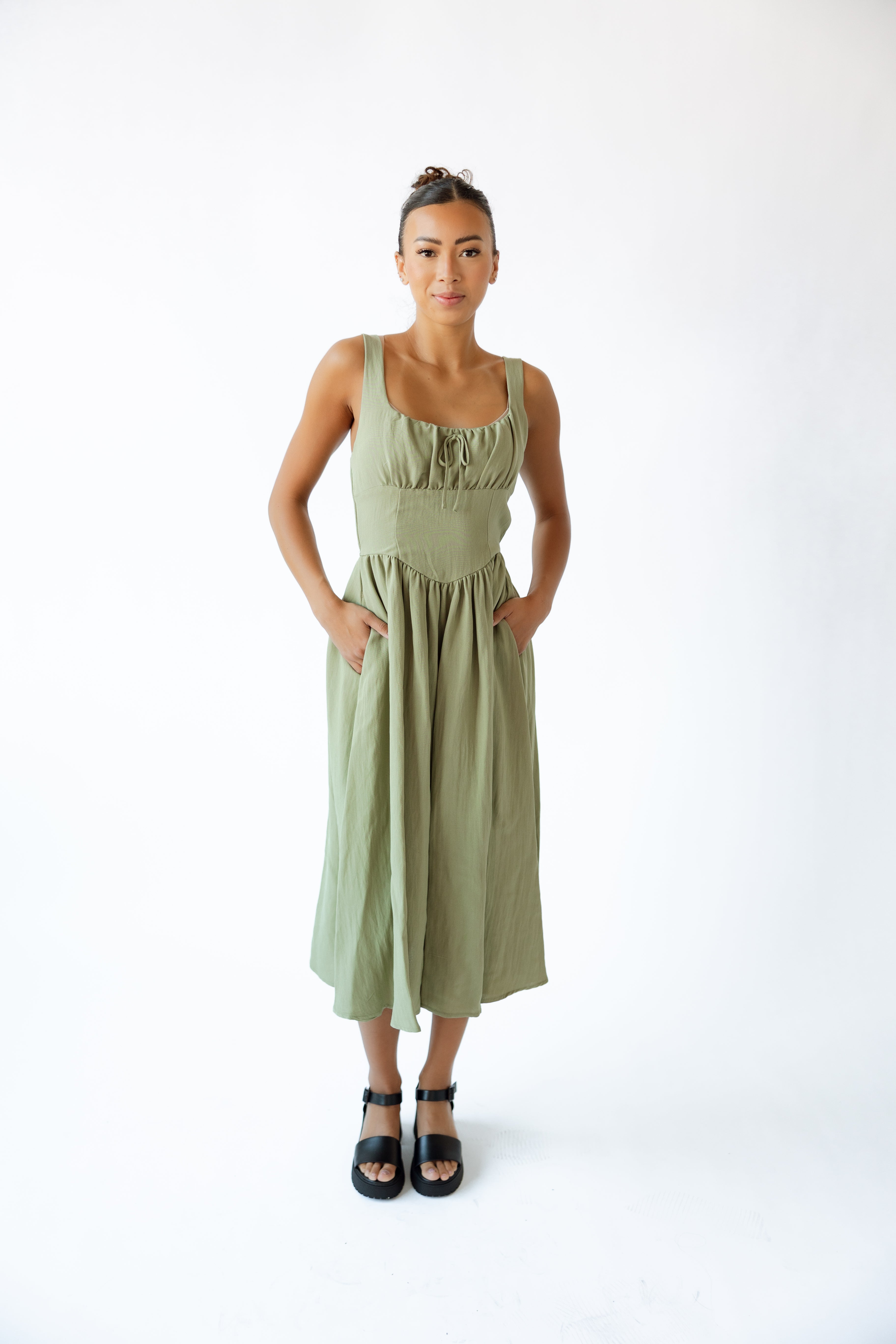 LOVELY MAIDEN MIDI DRESS