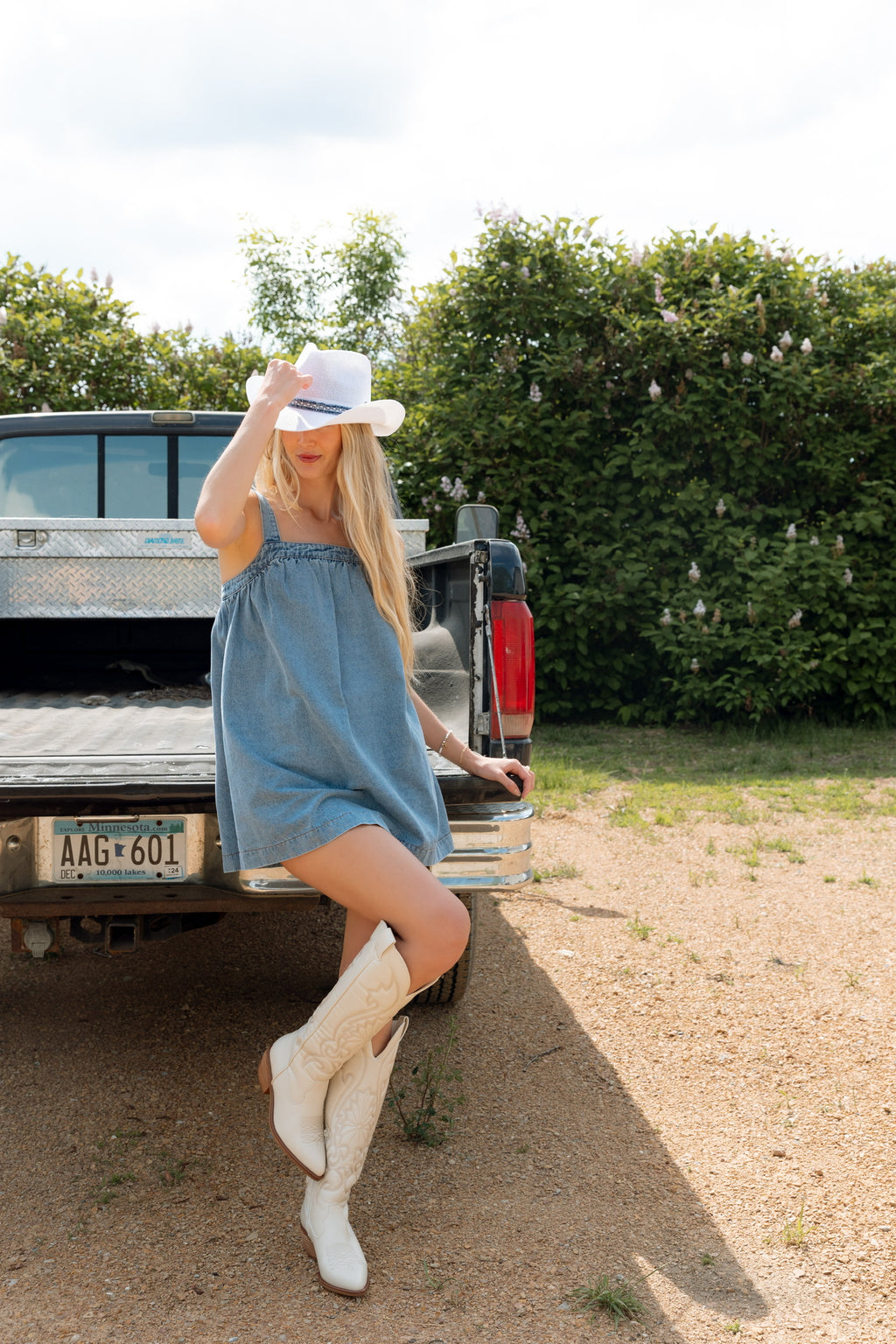 FRAYED BRIM COWBOY HAT