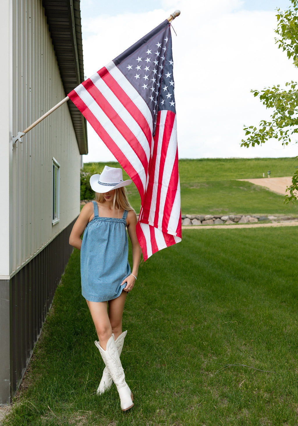 FRAYED BRIM COWBOY HAT