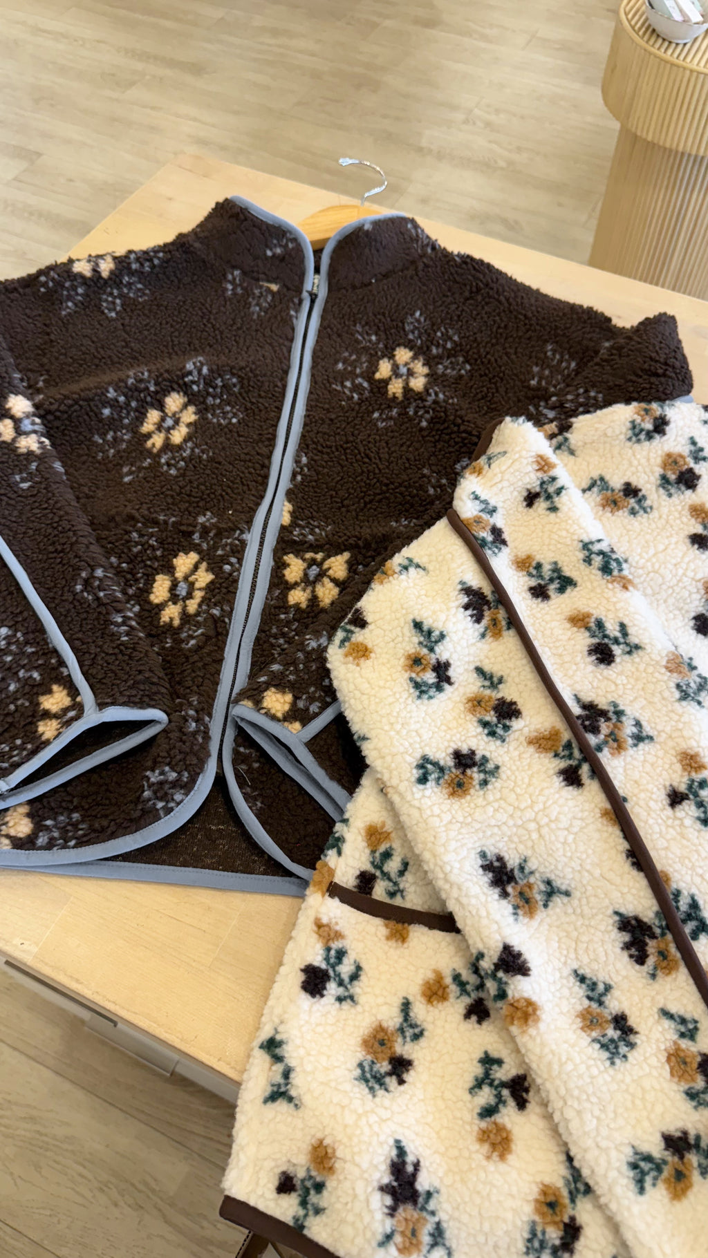 FLORAL SHERPA JACKET