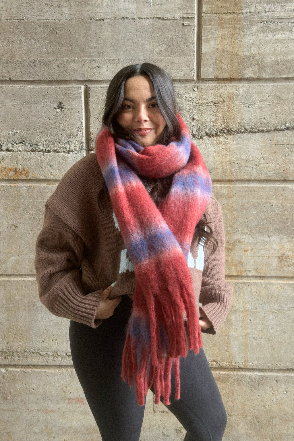 WINE COLOR BLOCK TASSEL SCARF